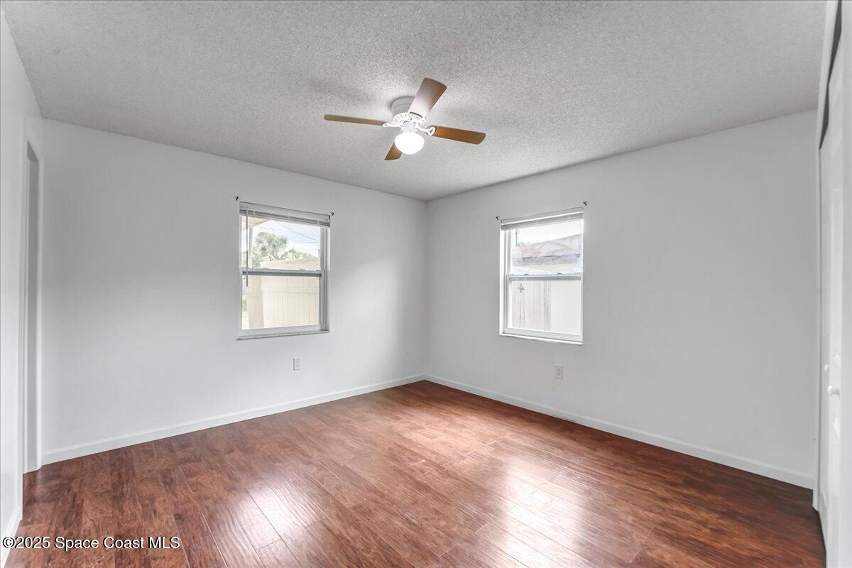 927 Braganza Avenue SE