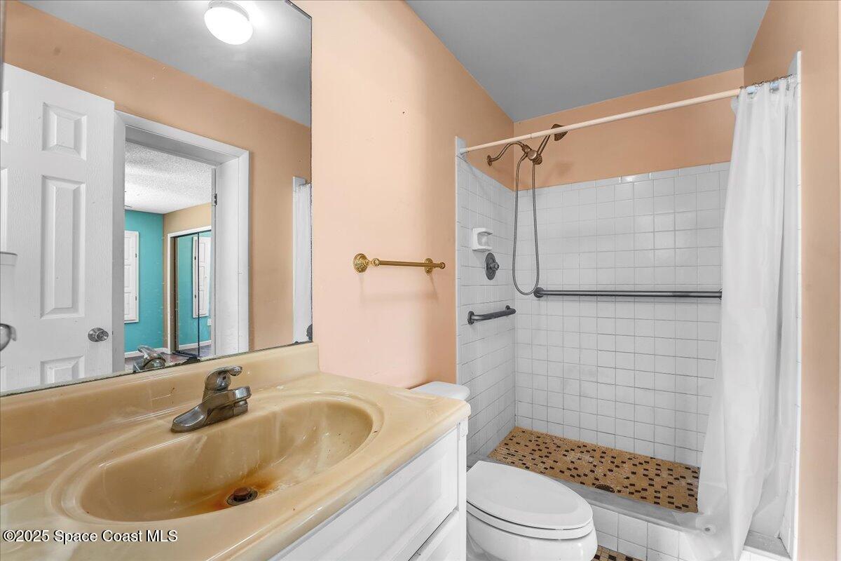 927 Braganza Avenue SE