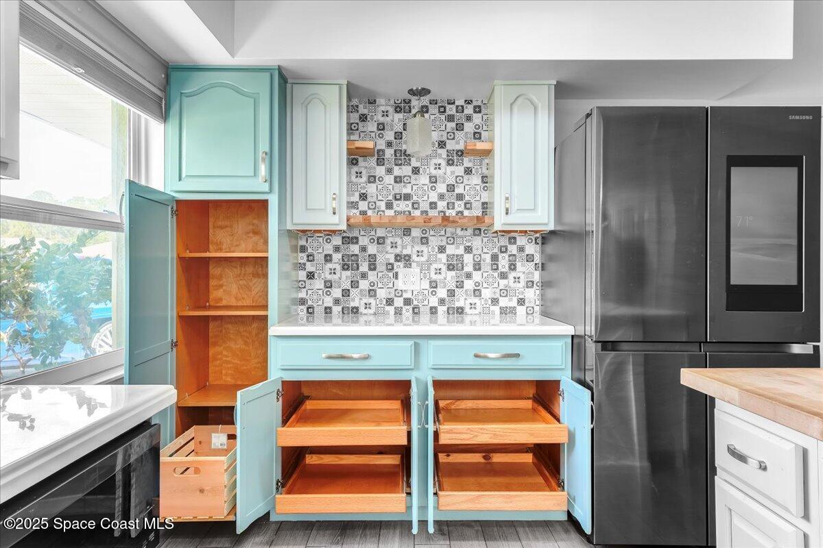 927 Braganza Avenue SE