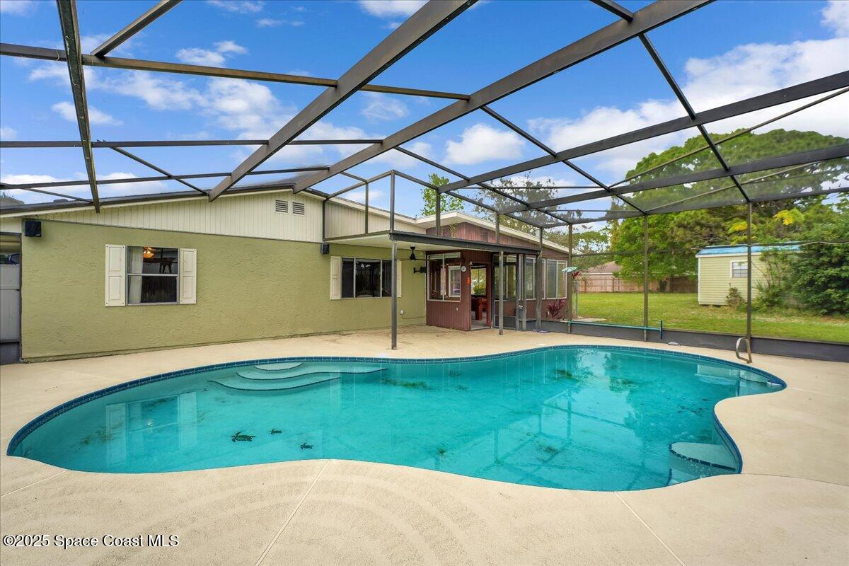 927 Braganza Avenue SE