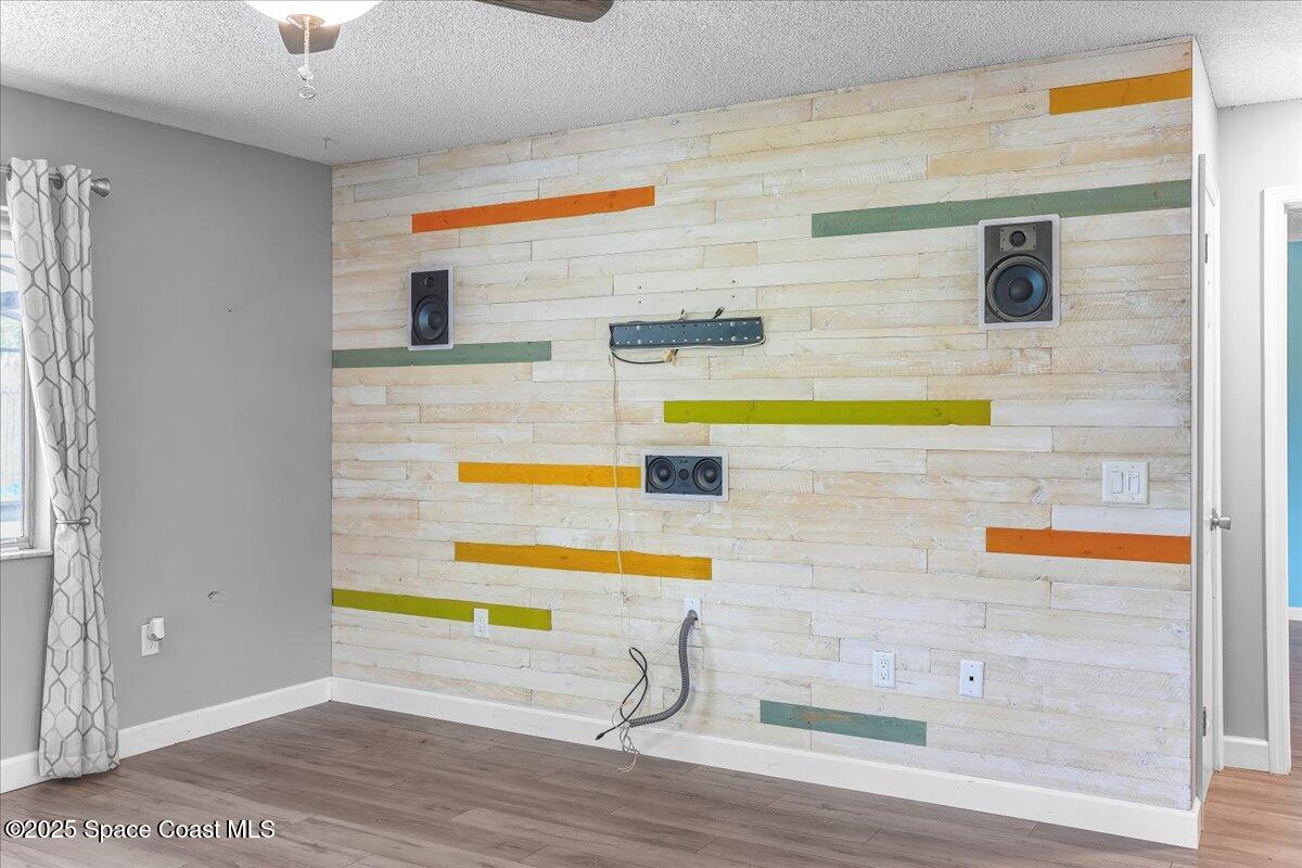 927 Braganza Avenue SE