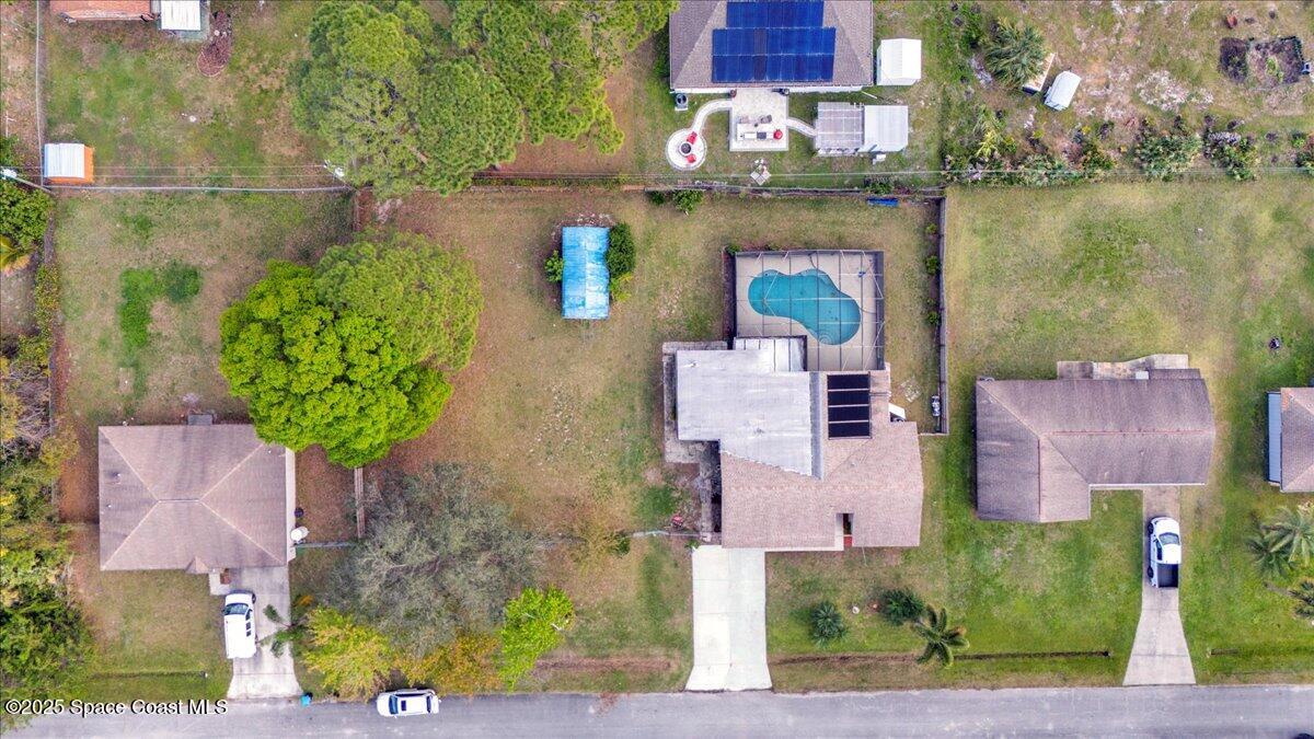 927 Braganza Avenue SE