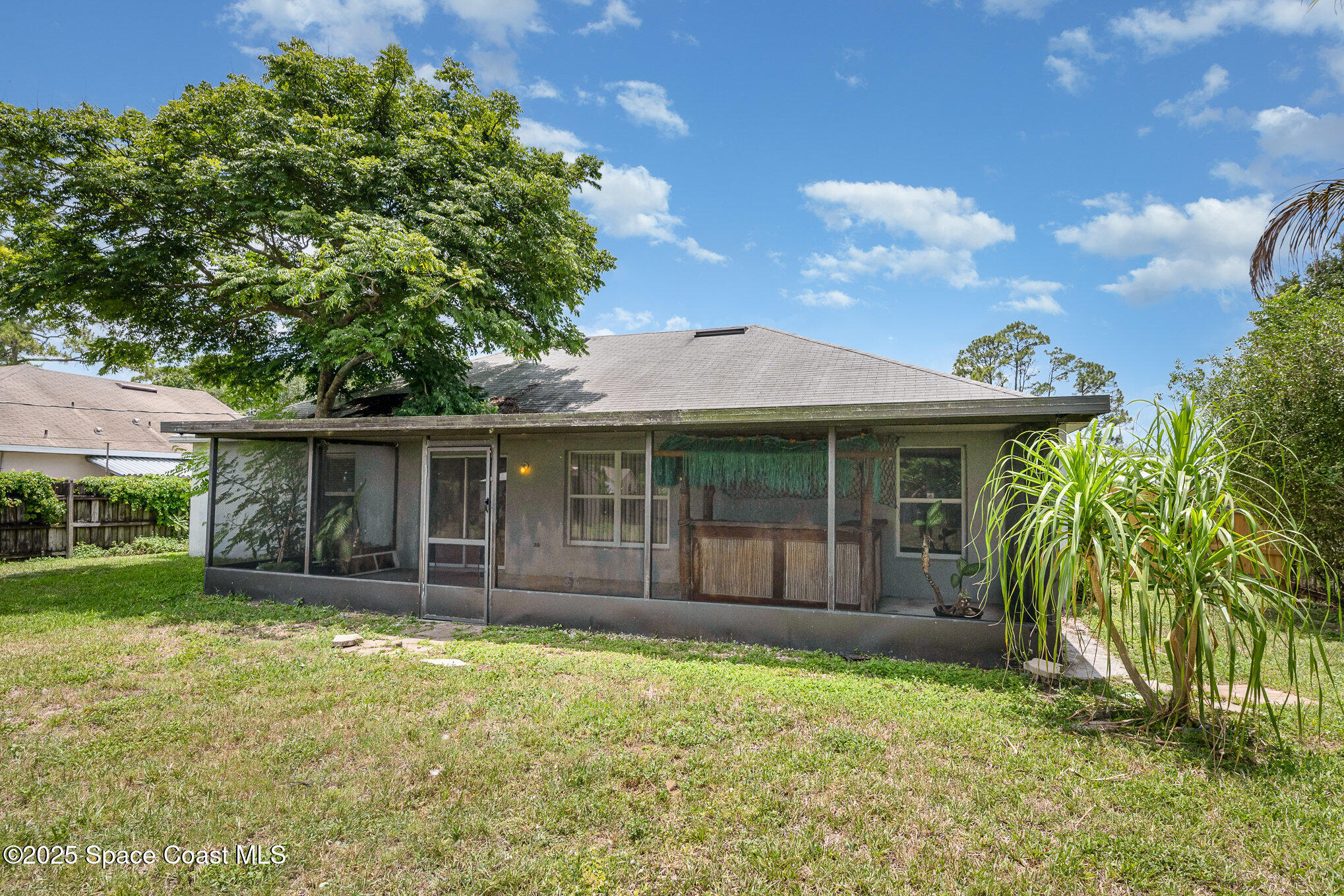 1759 Hazelton Street NW