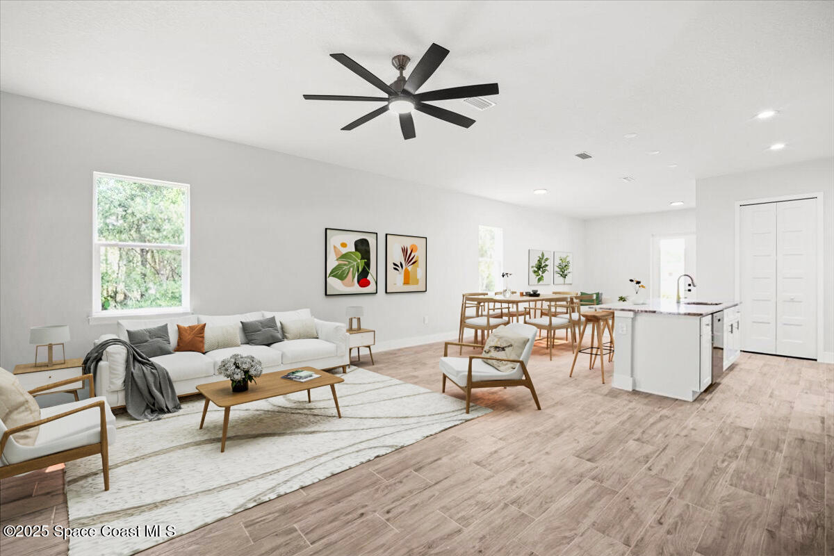 998 Wacona Street SE