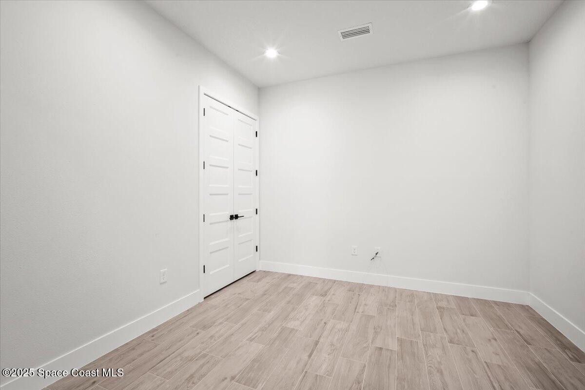 998 Wacona Street SE