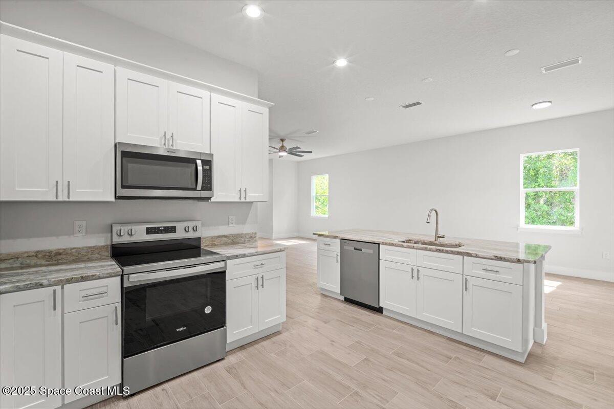 998 Wacona Street SE