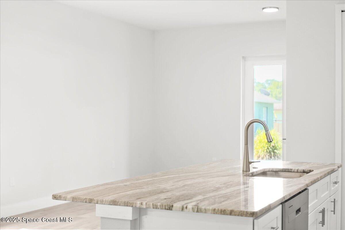 998 Wacona Street SE