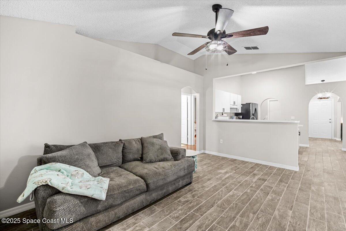 1918 Pirate Avenue SE