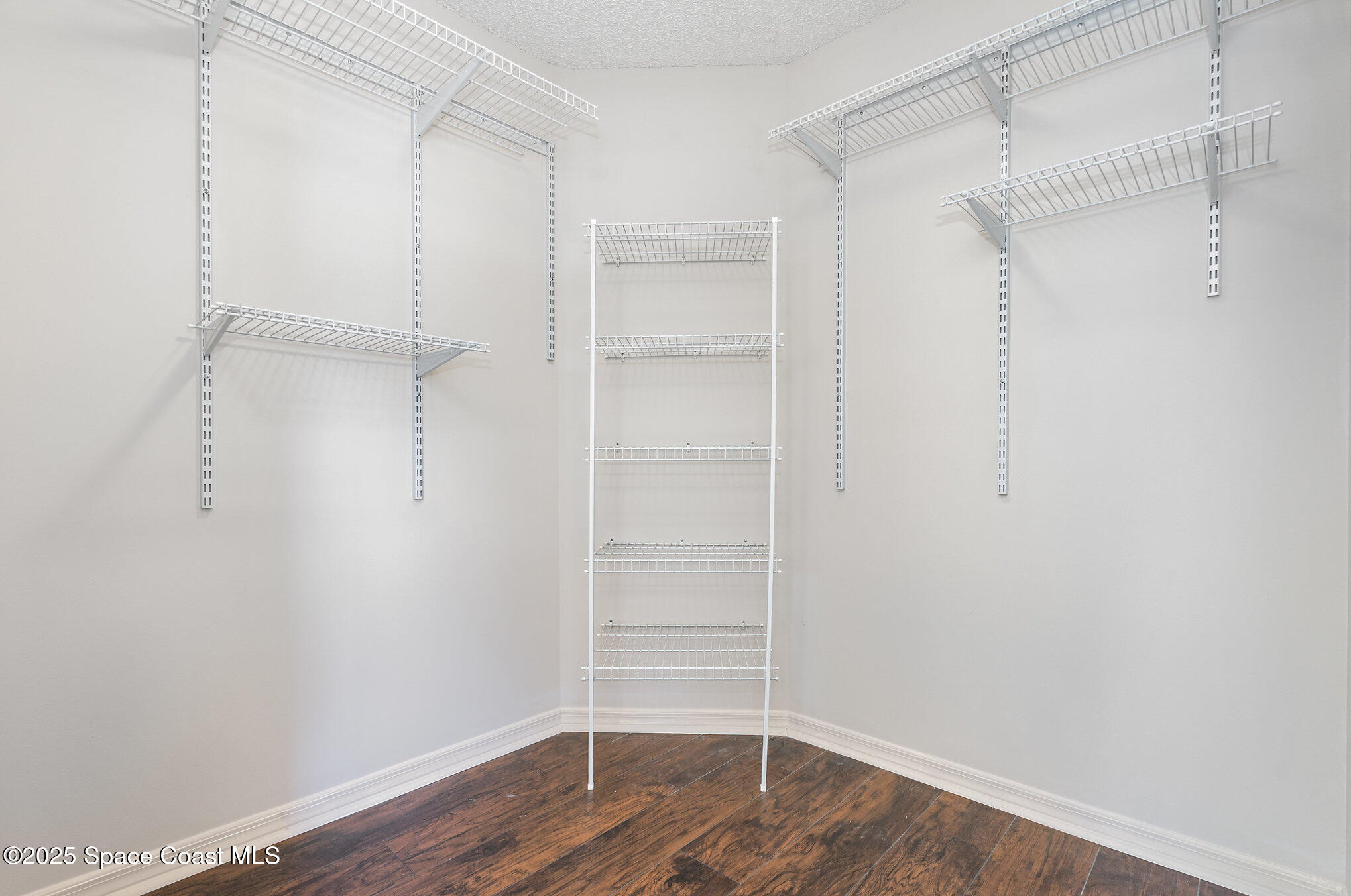 1380 Lamplighter Drive NW