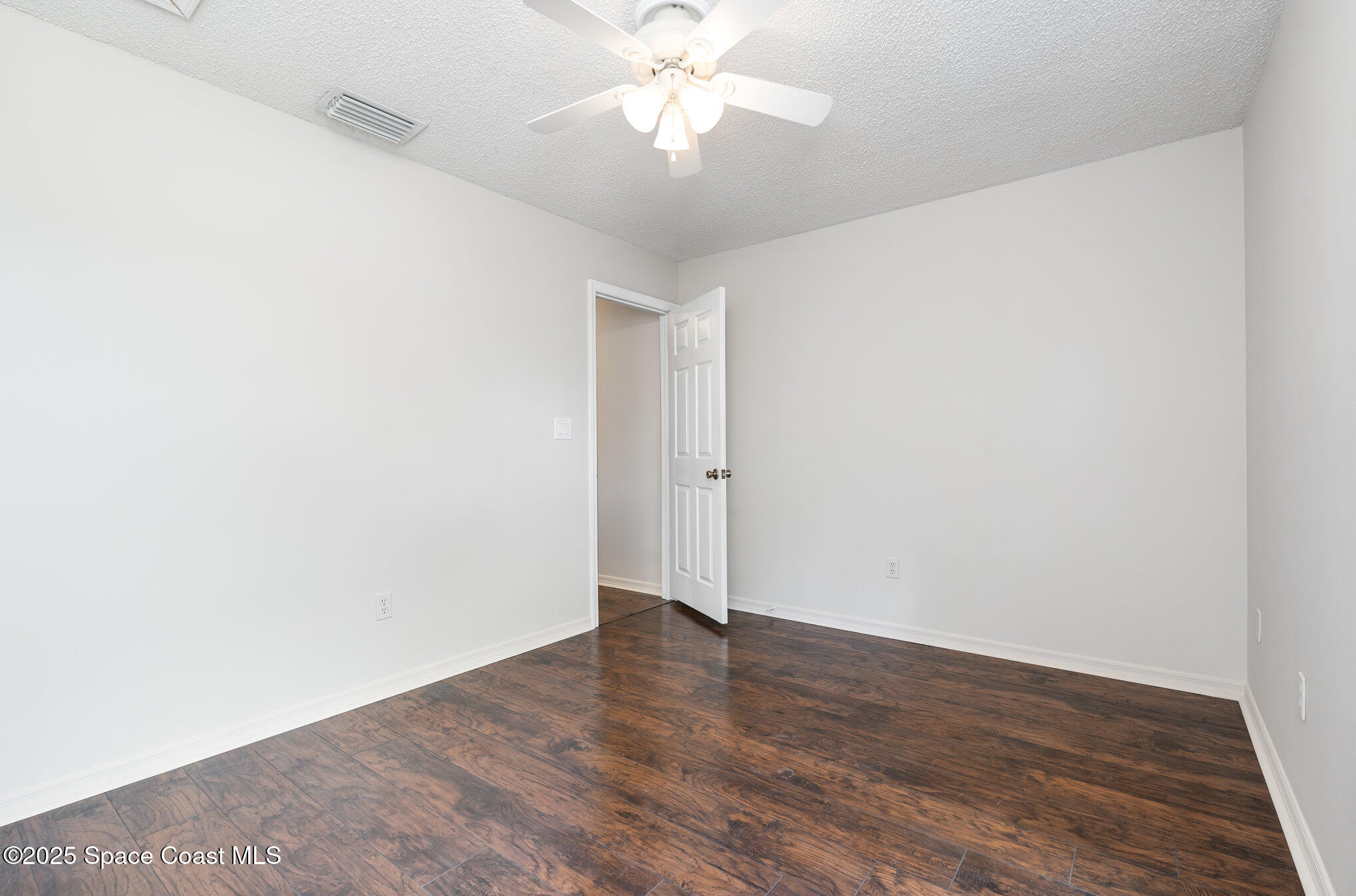 1380 Lamplighter Drive NW