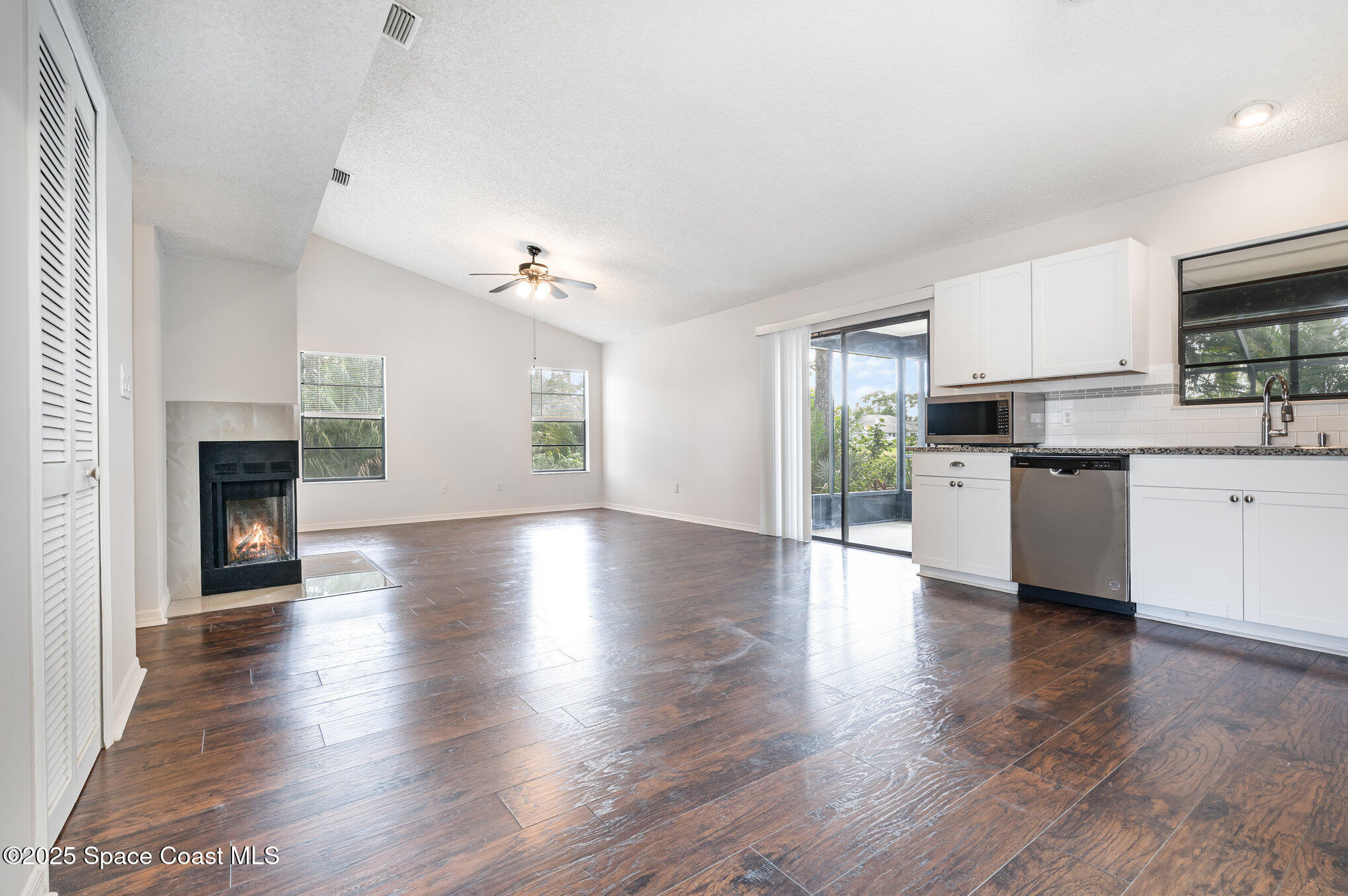 1380 Lamplighter Drive NW