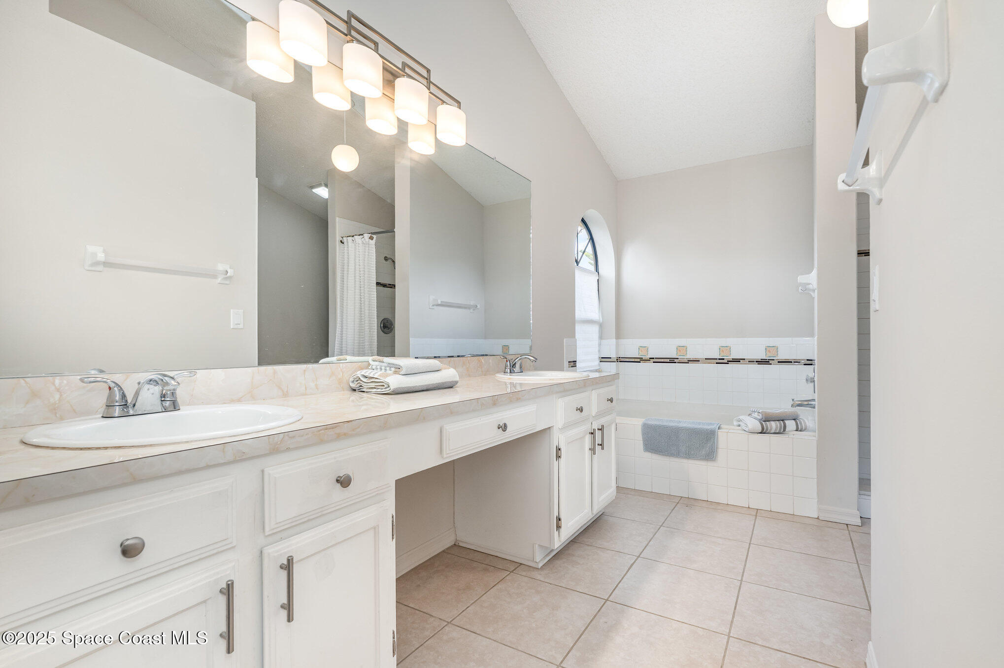 1380 Lamplighter Drive NW