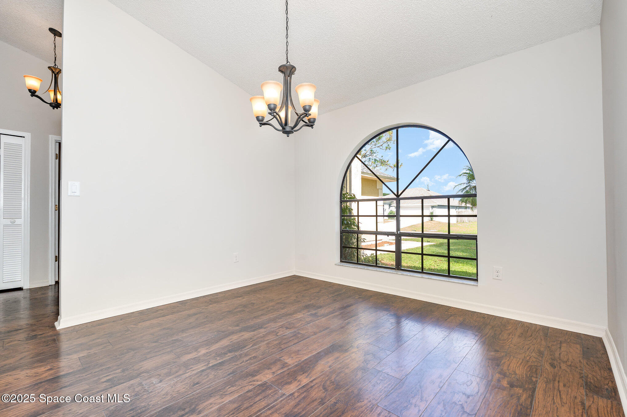 1380 Lamplighter Drive NW