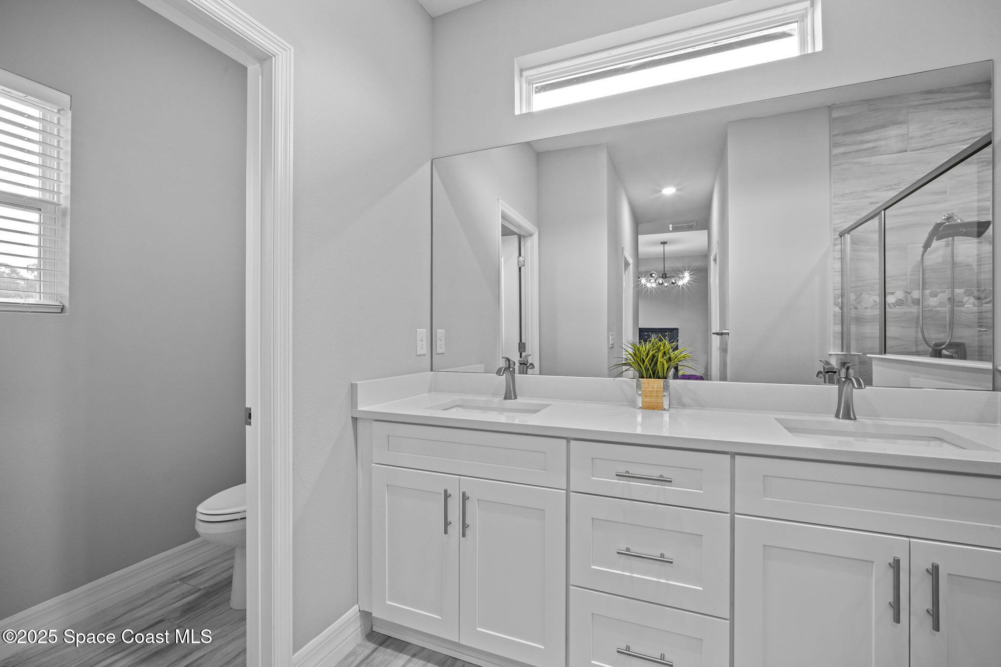 893 Altura Avenue SE