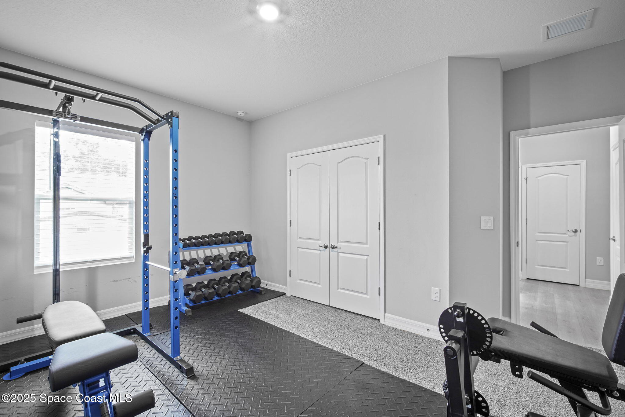 893 Altura Avenue SE