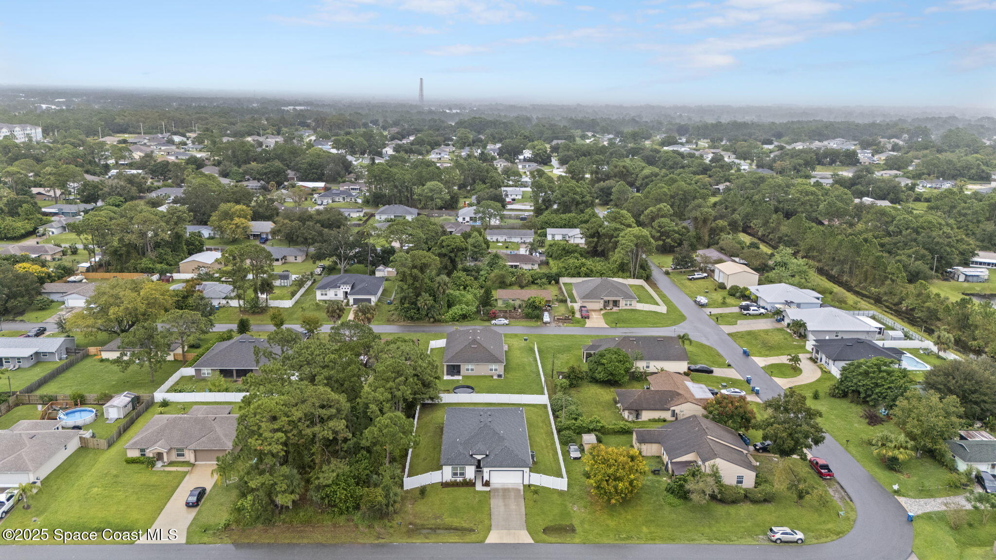 893 Altura Avenue SE