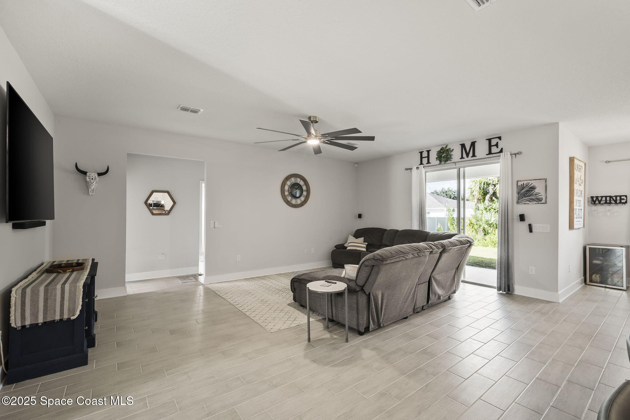 1849 Bermuda Court NW