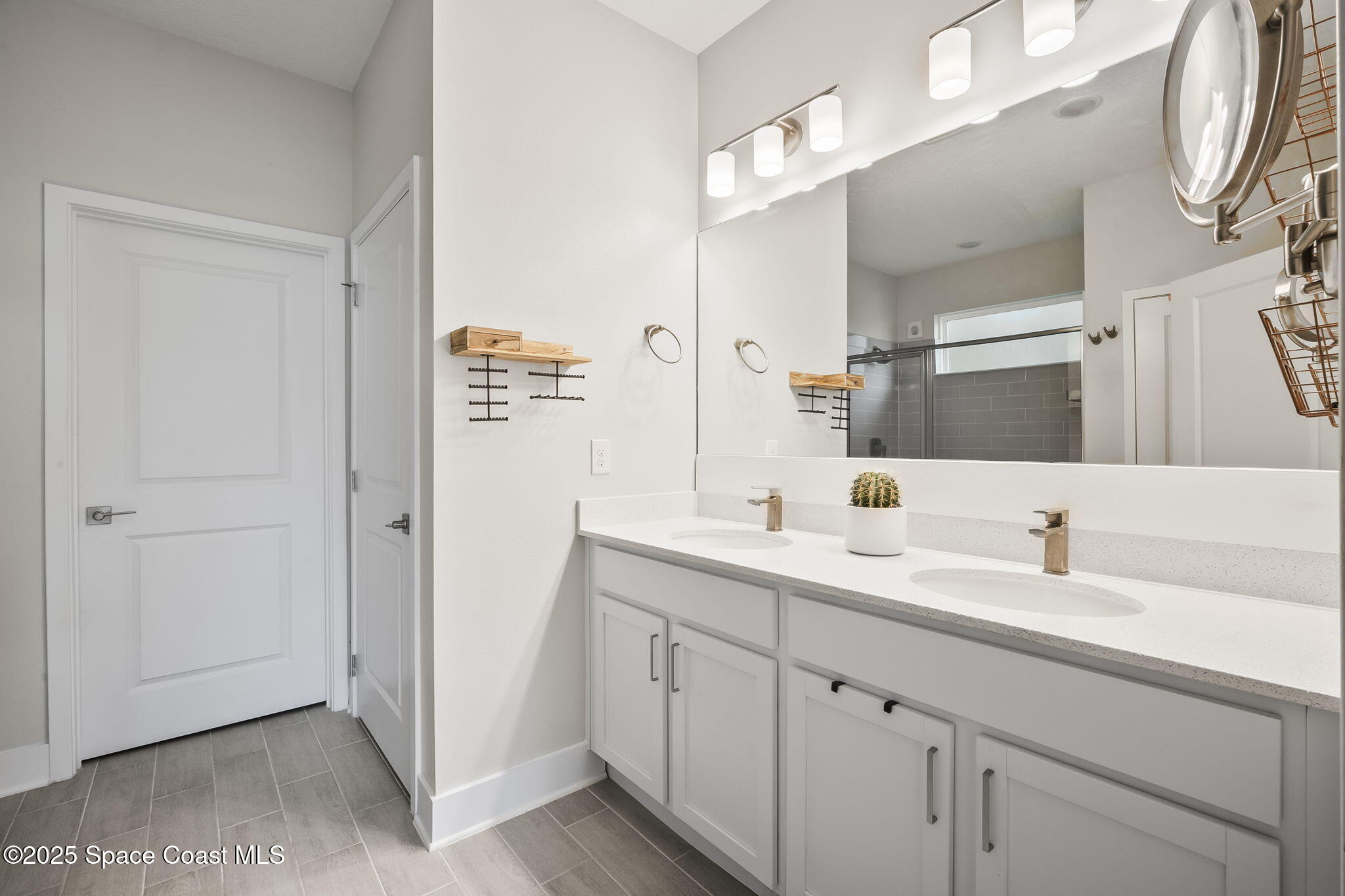 1849 Bermuda Court NW