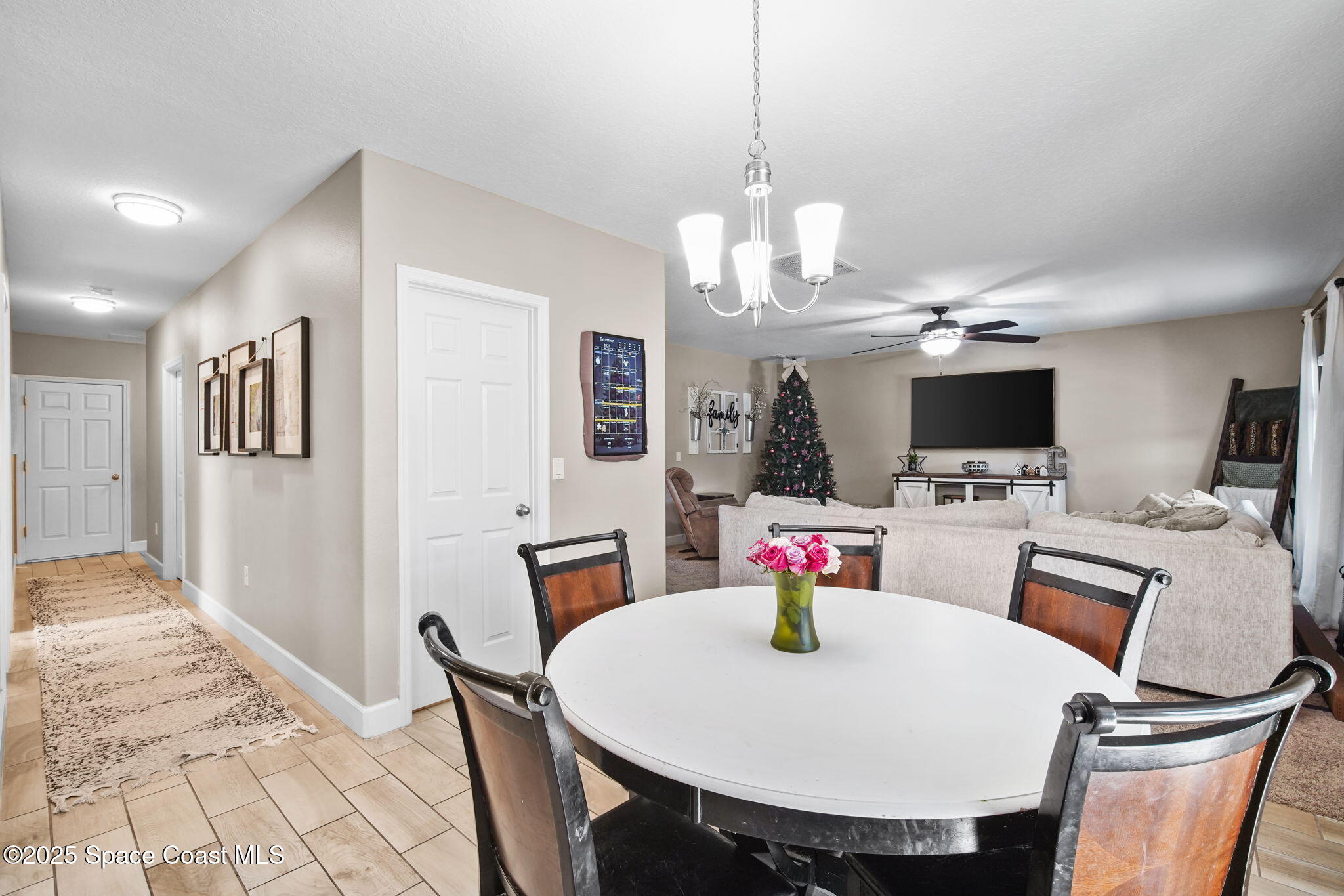 2028 Snapdragon Drive NW