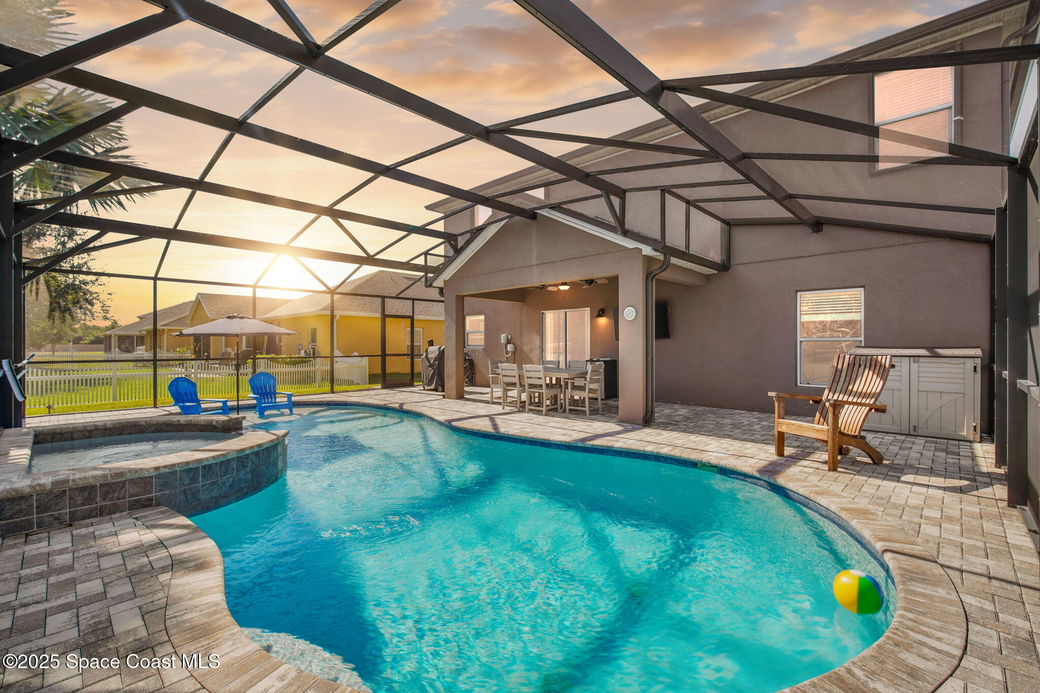 2028 Snapdragon Drive NW