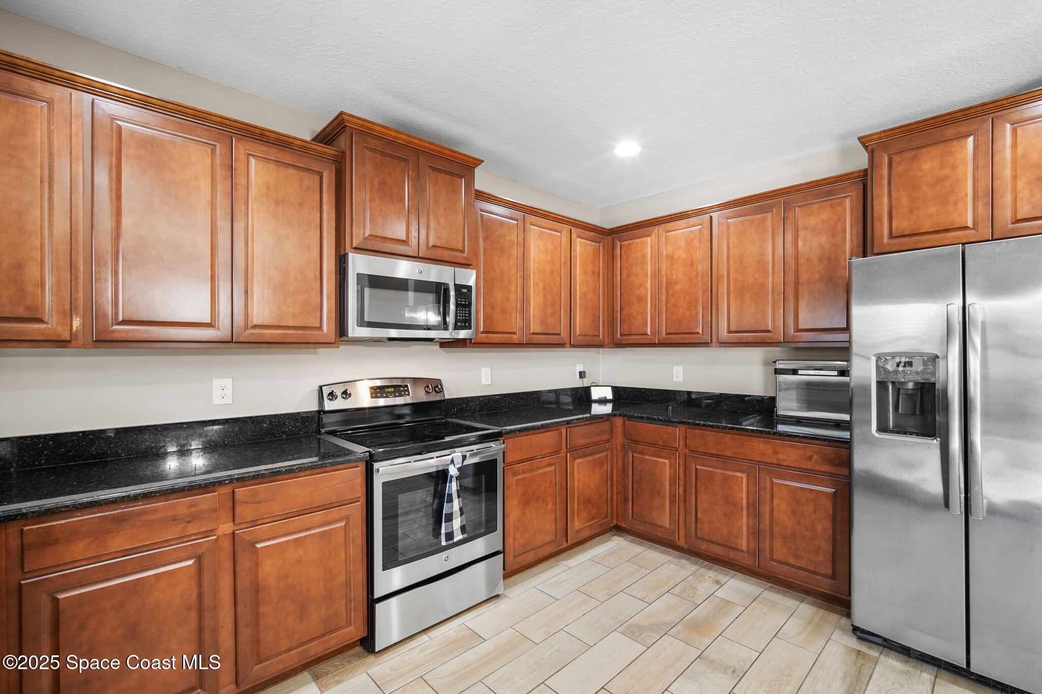 2028 Snapdragon Drive NW