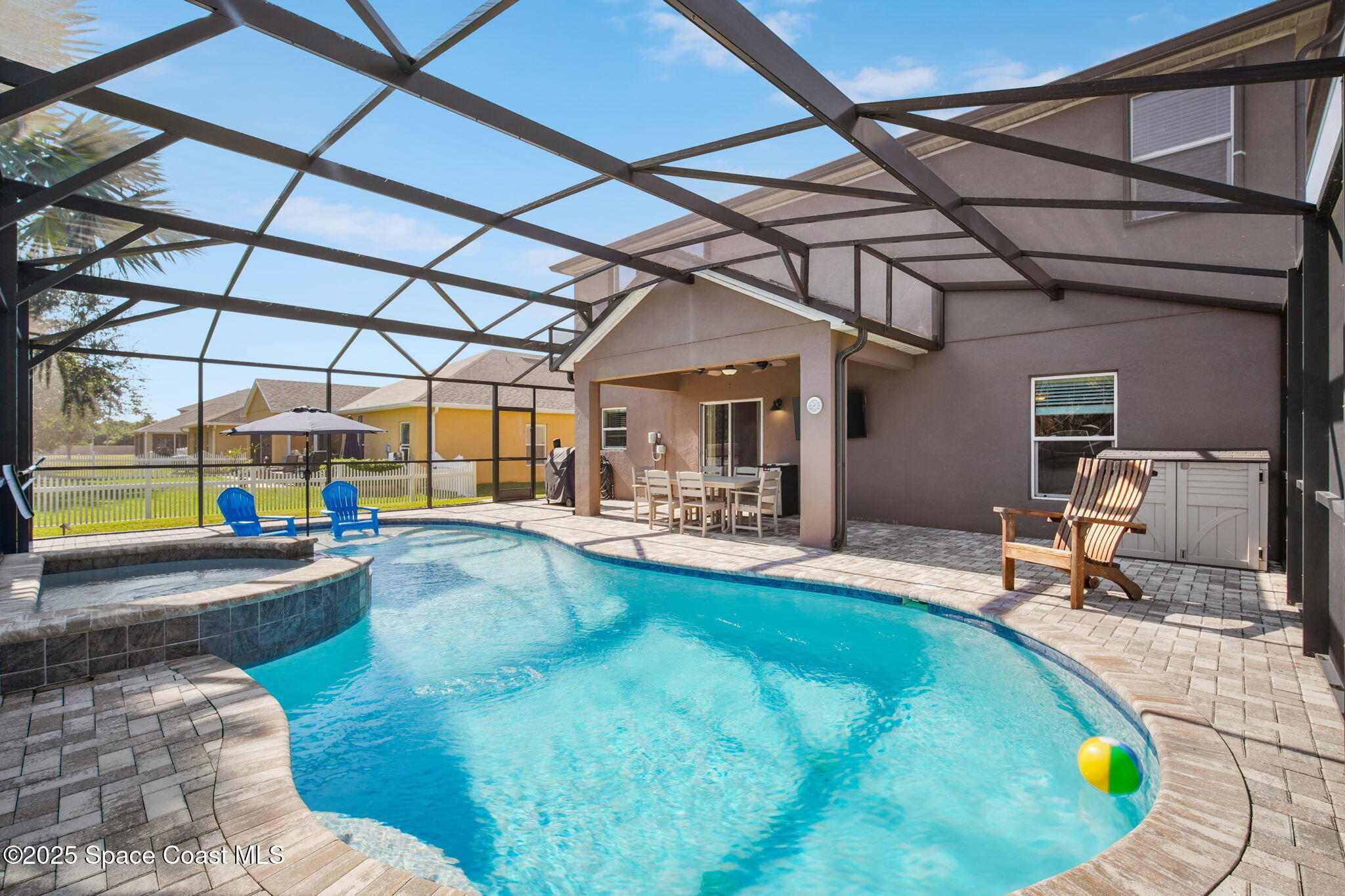 2028 Snapdragon Drive NW