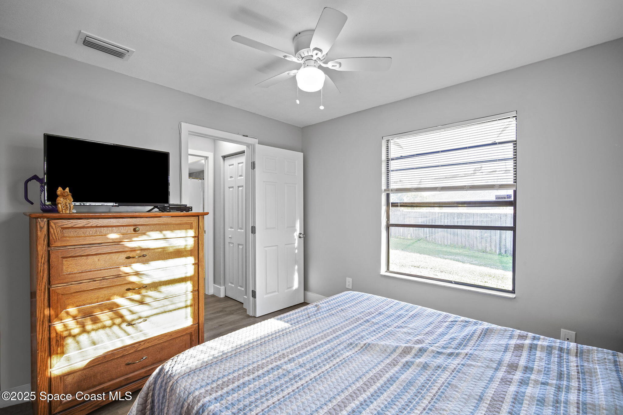 284 Emerson Drive NW