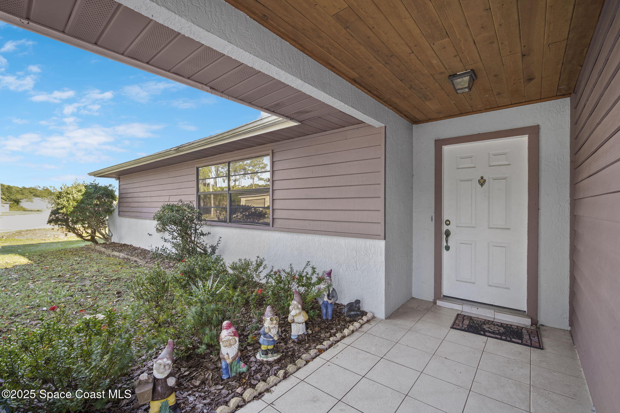 284 Emerson Drive NW