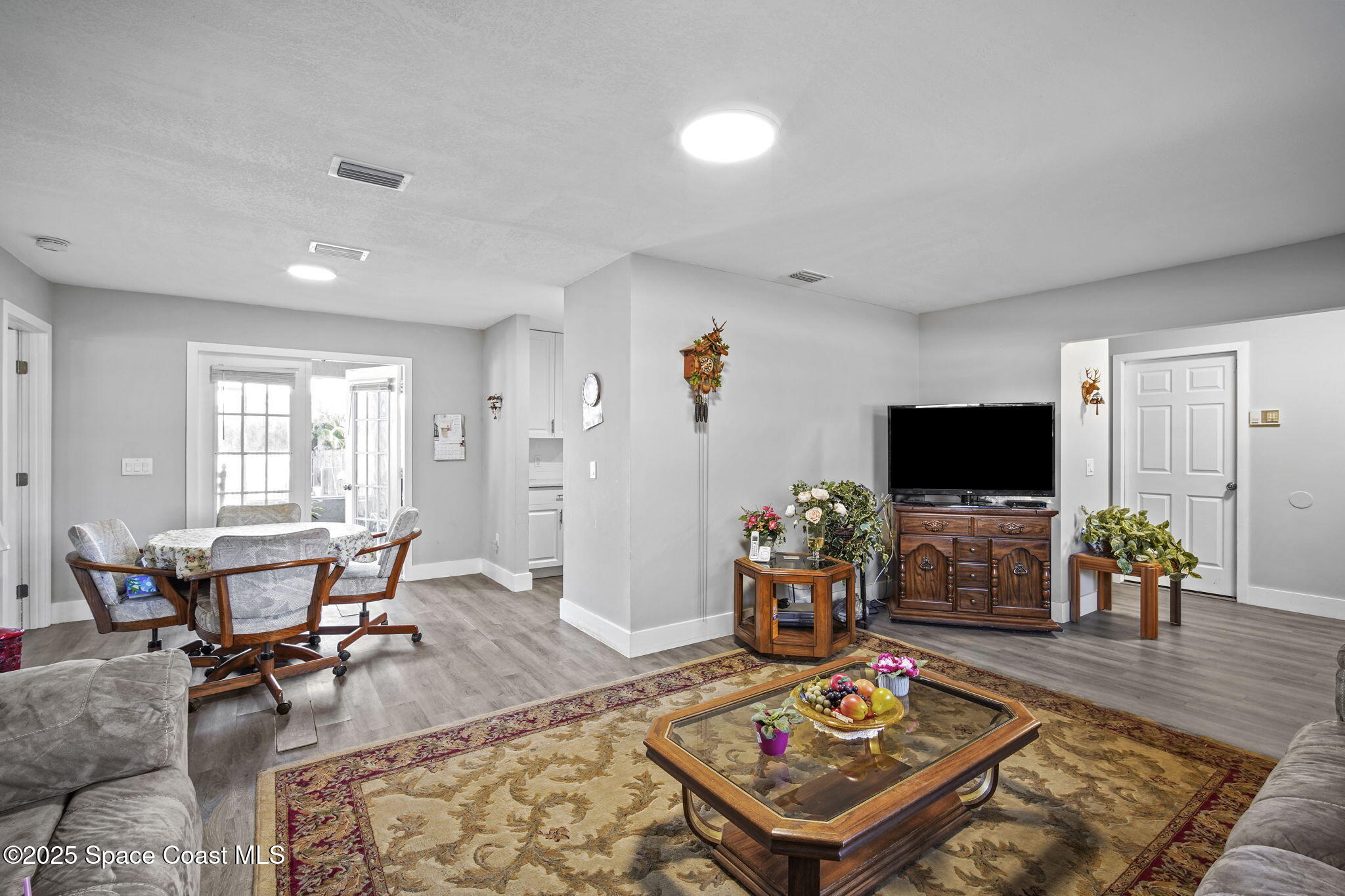 284 Emerson Drive NW