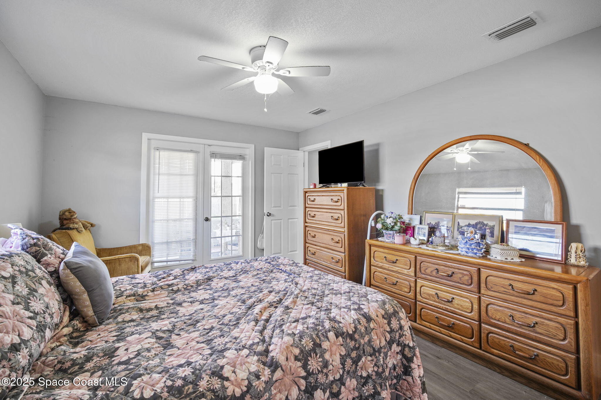 284 Emerson Drive NW