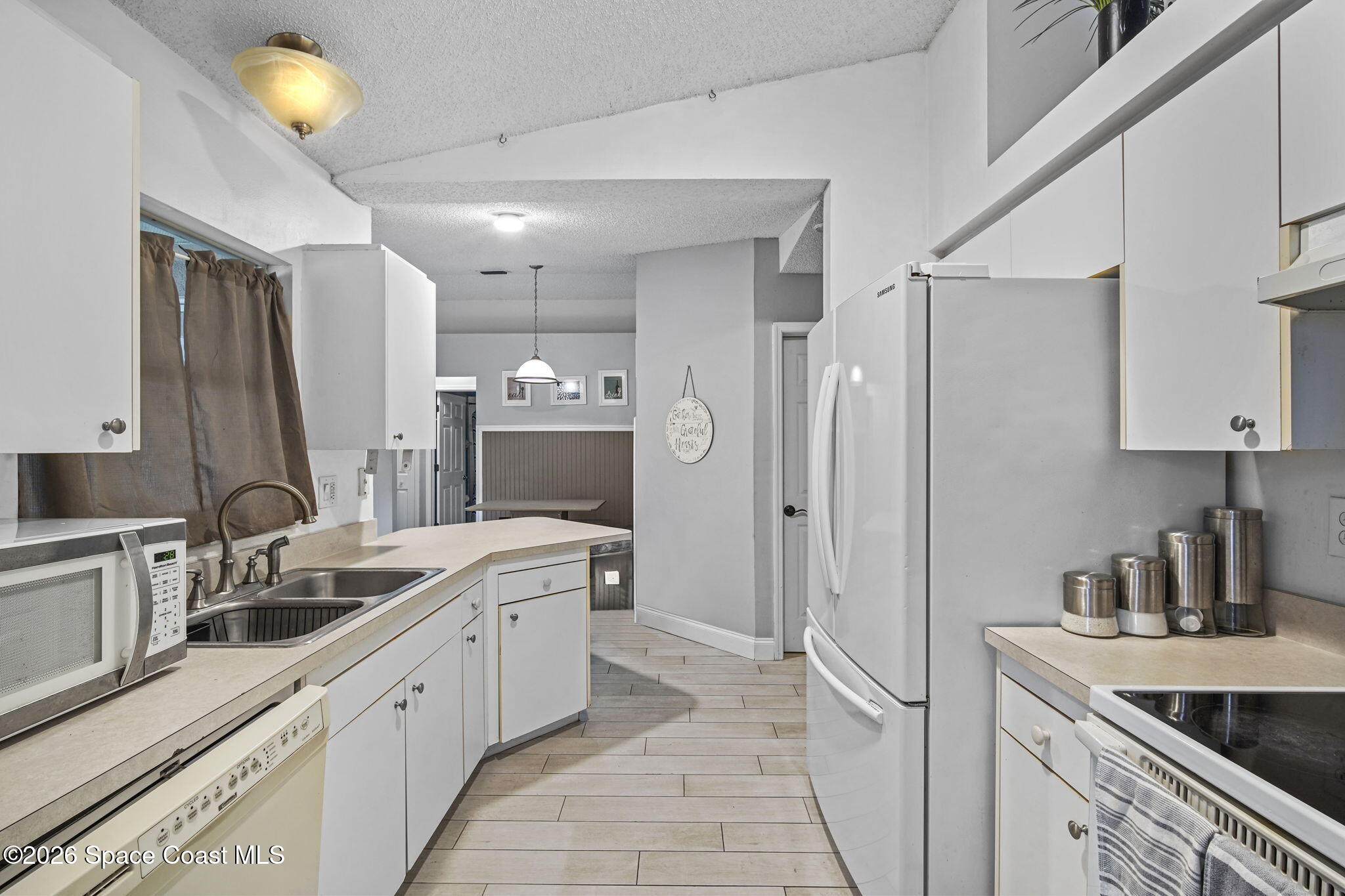 1212 Ashboro Circle SE