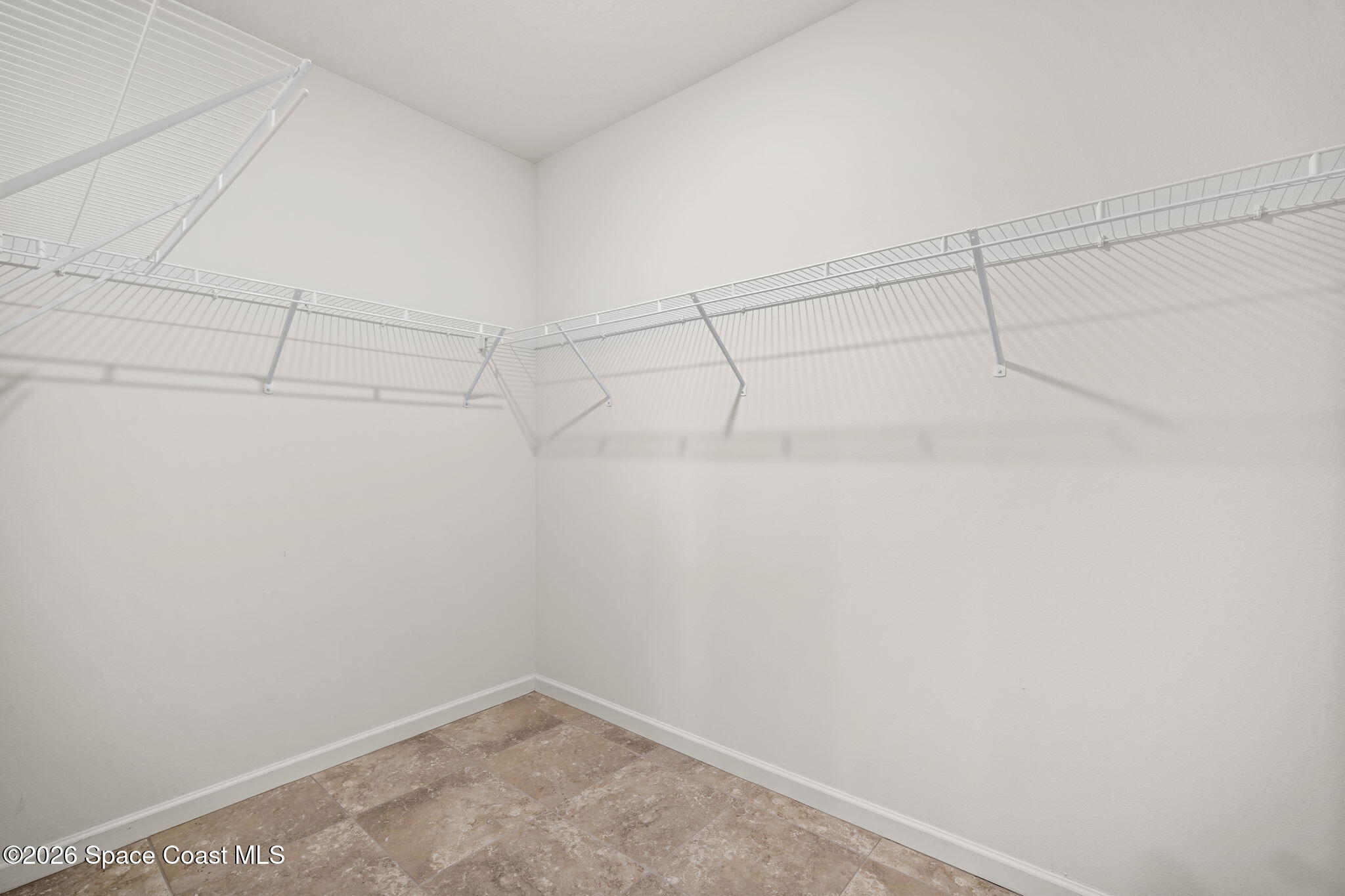 389 Guinevere Drive SW