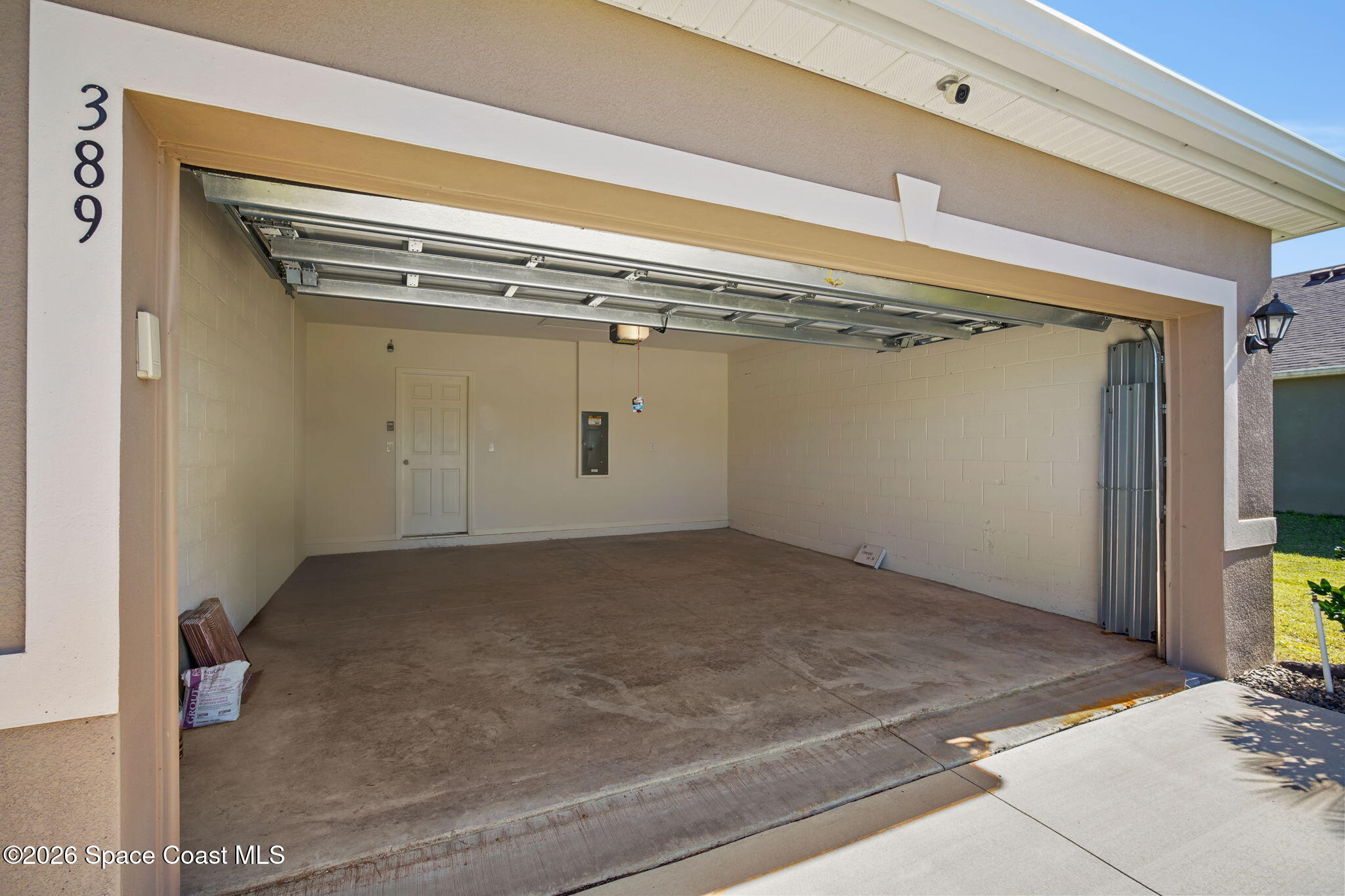 389 Guinevere Drive SW