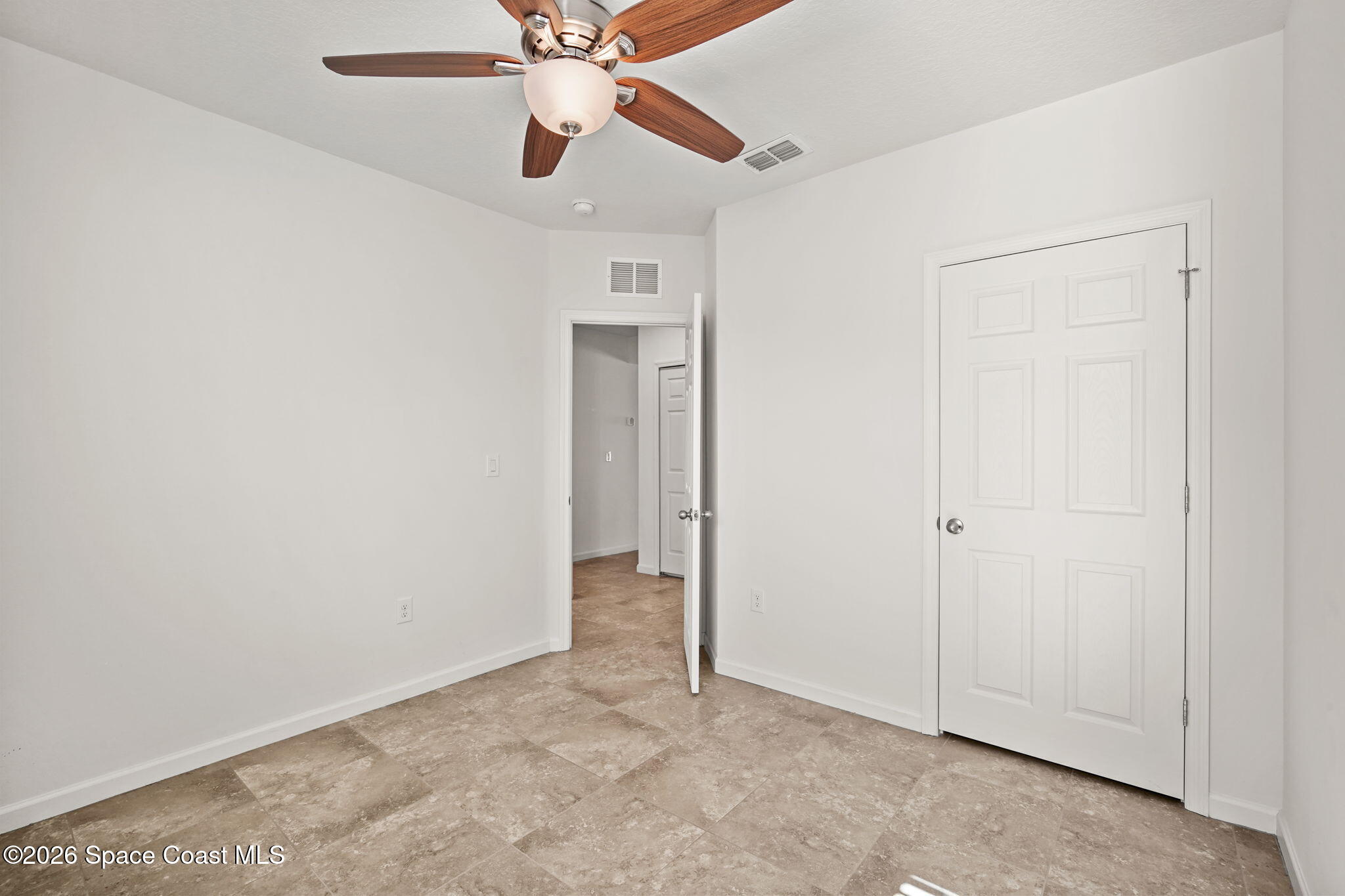 389 Guinevere Drive SW