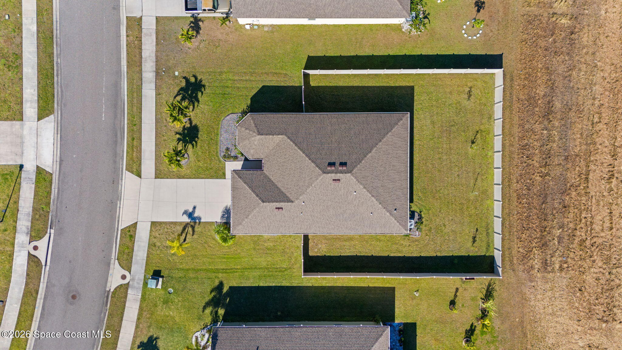 389 Guinevere Drive SW