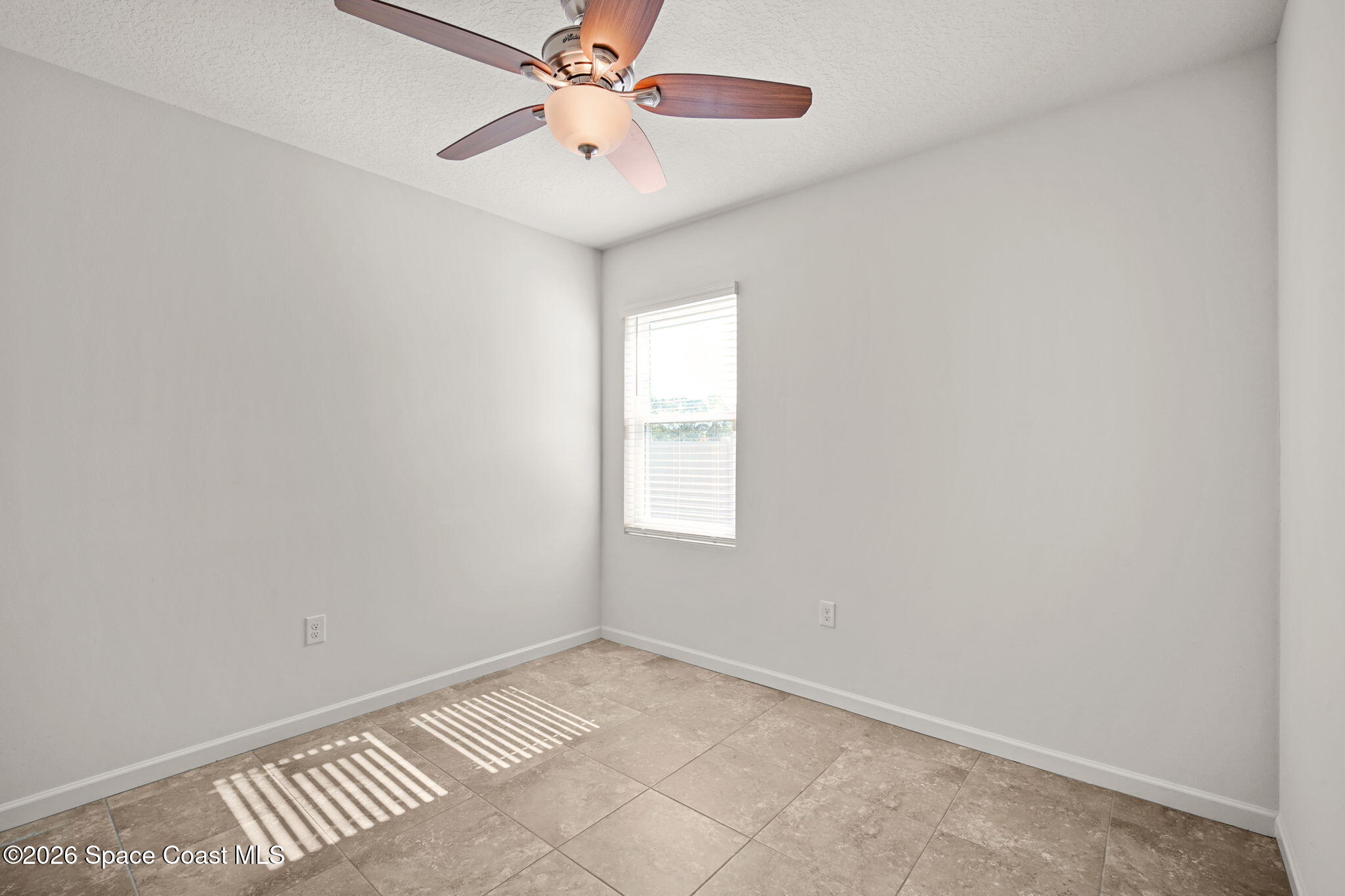 389 Guinevere Drive SW