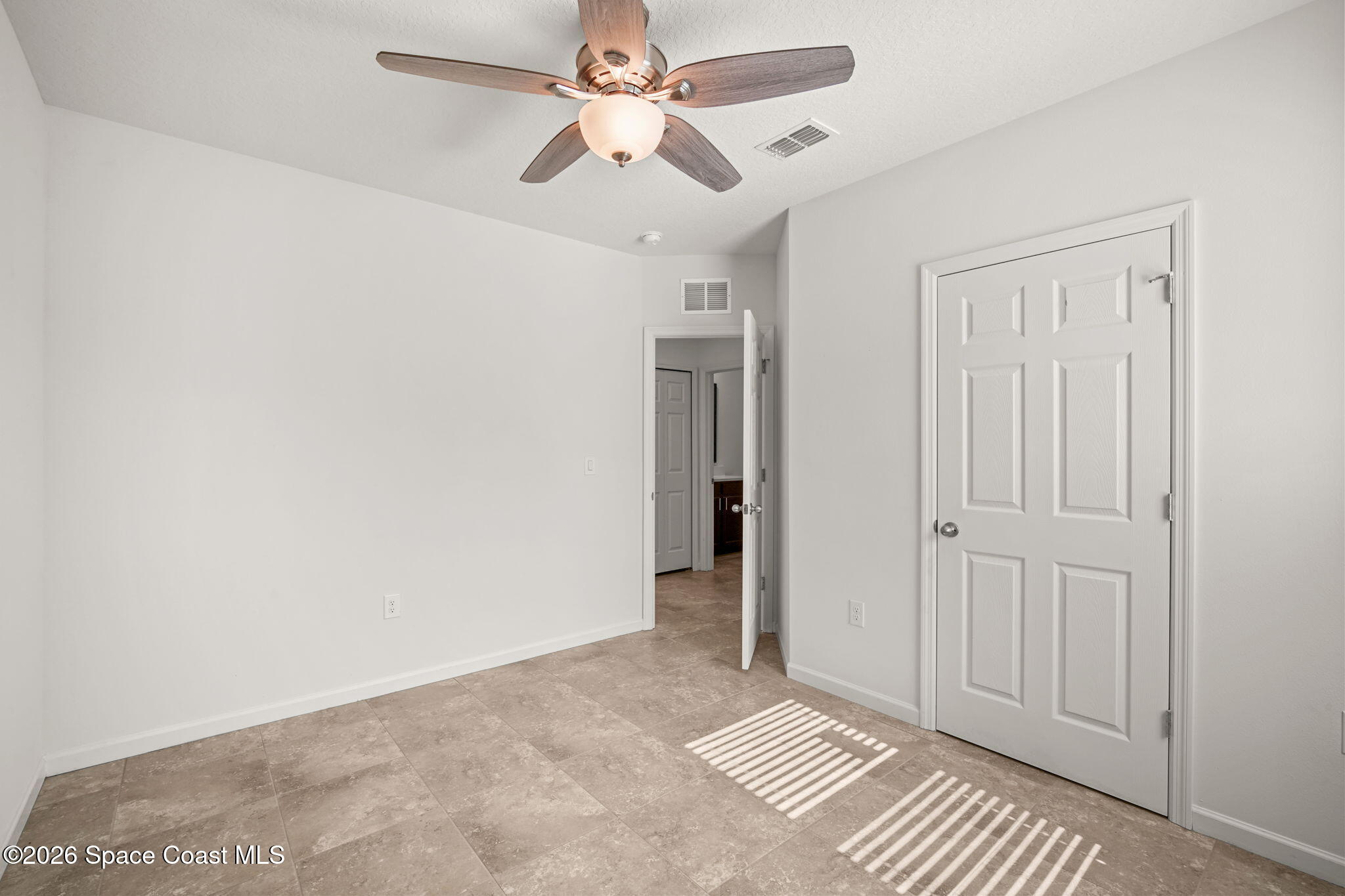 389 Guinevere Drive SW