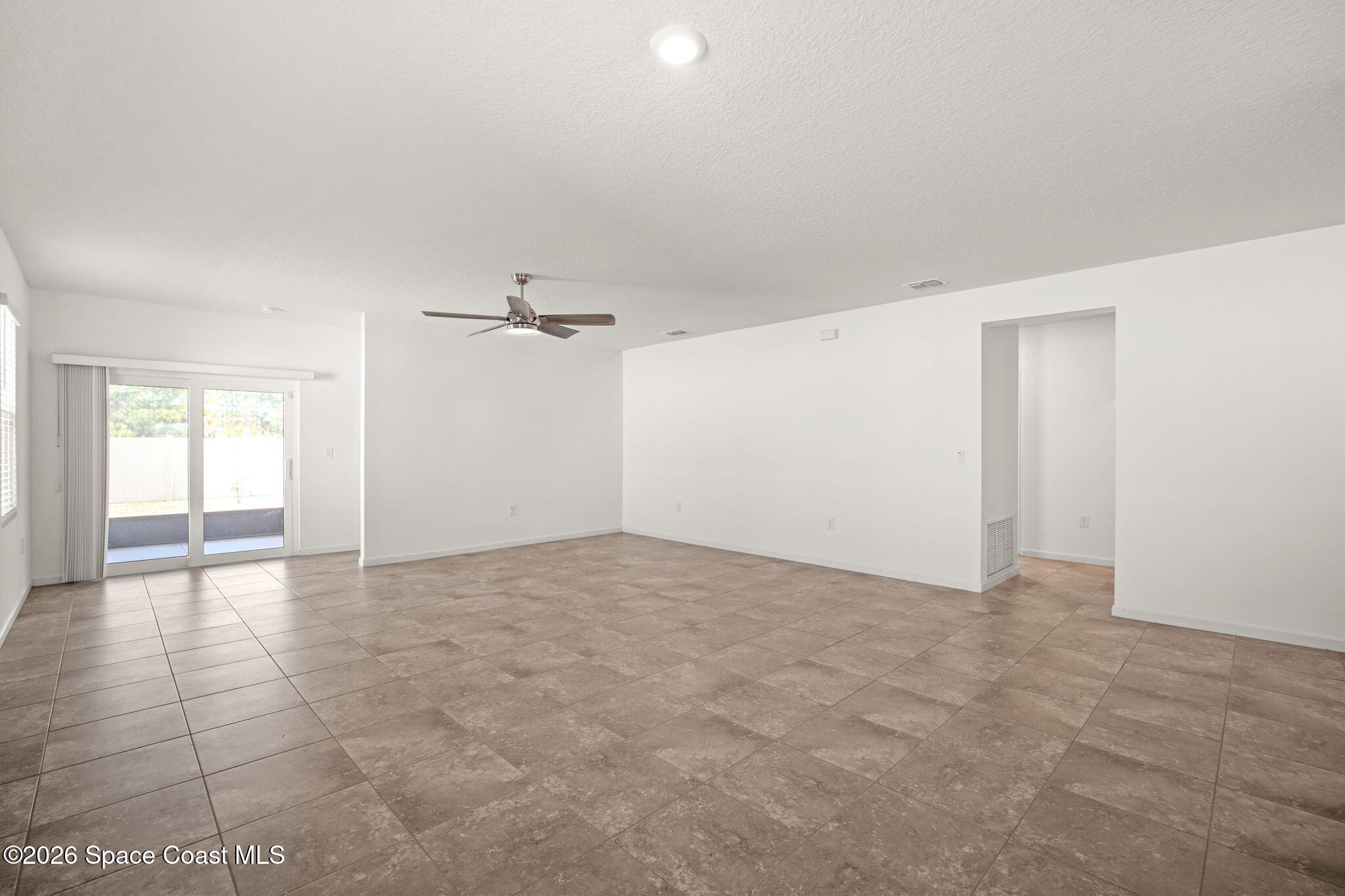 389 Guinevere Drive SW