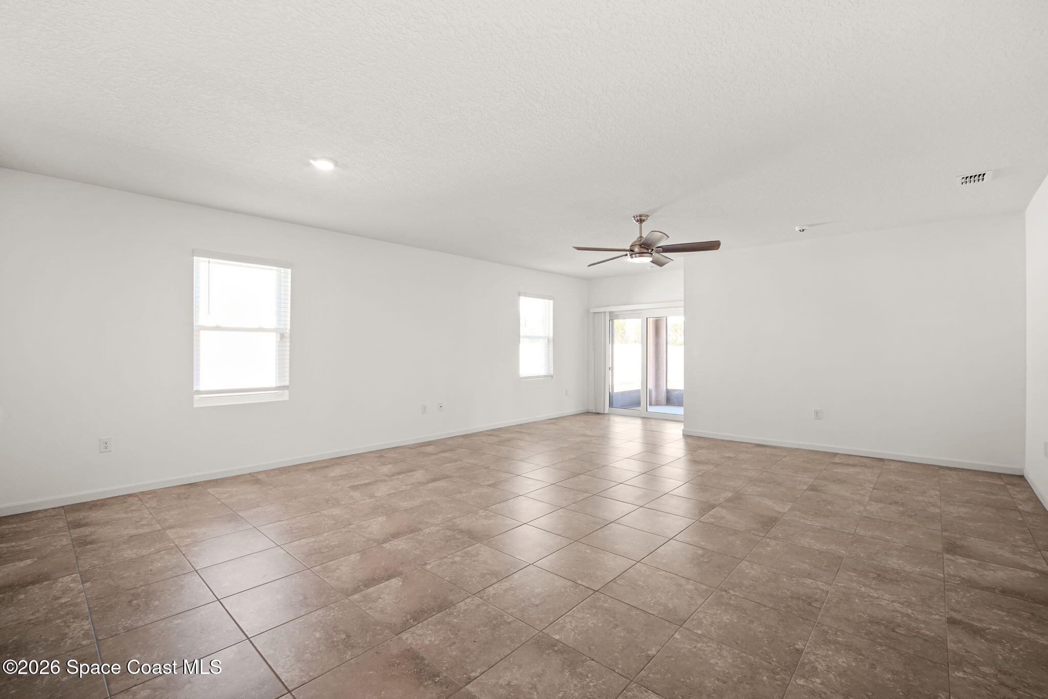 389 Guinevere Drive SW