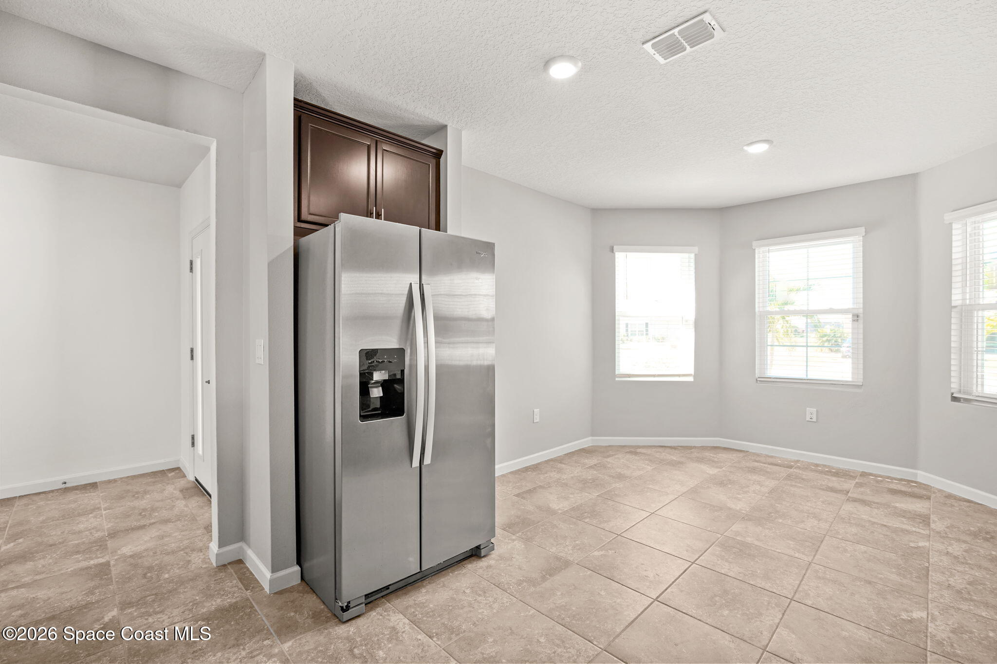 389 Guinevere Drive SW