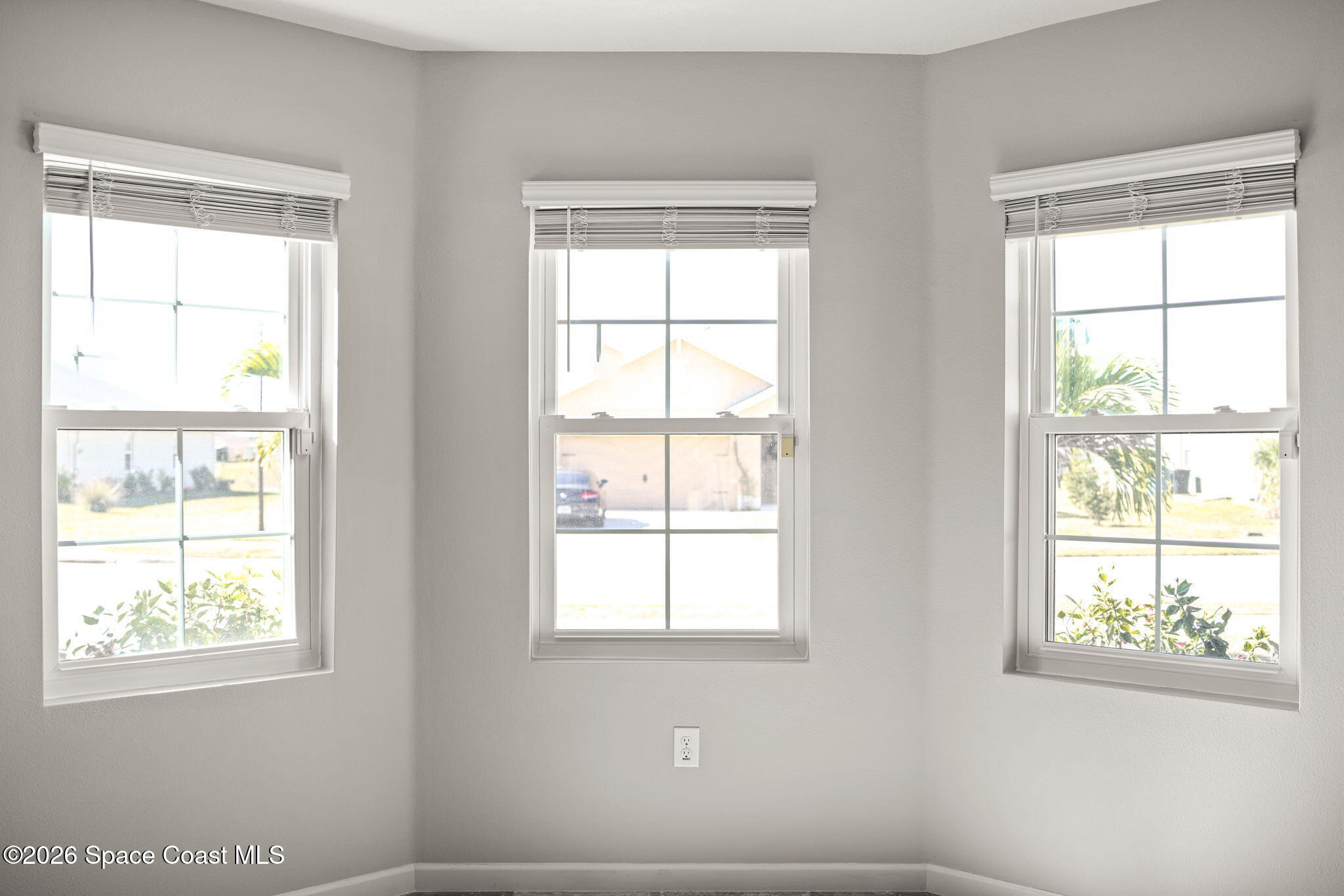 389 Guinevere Drive SW