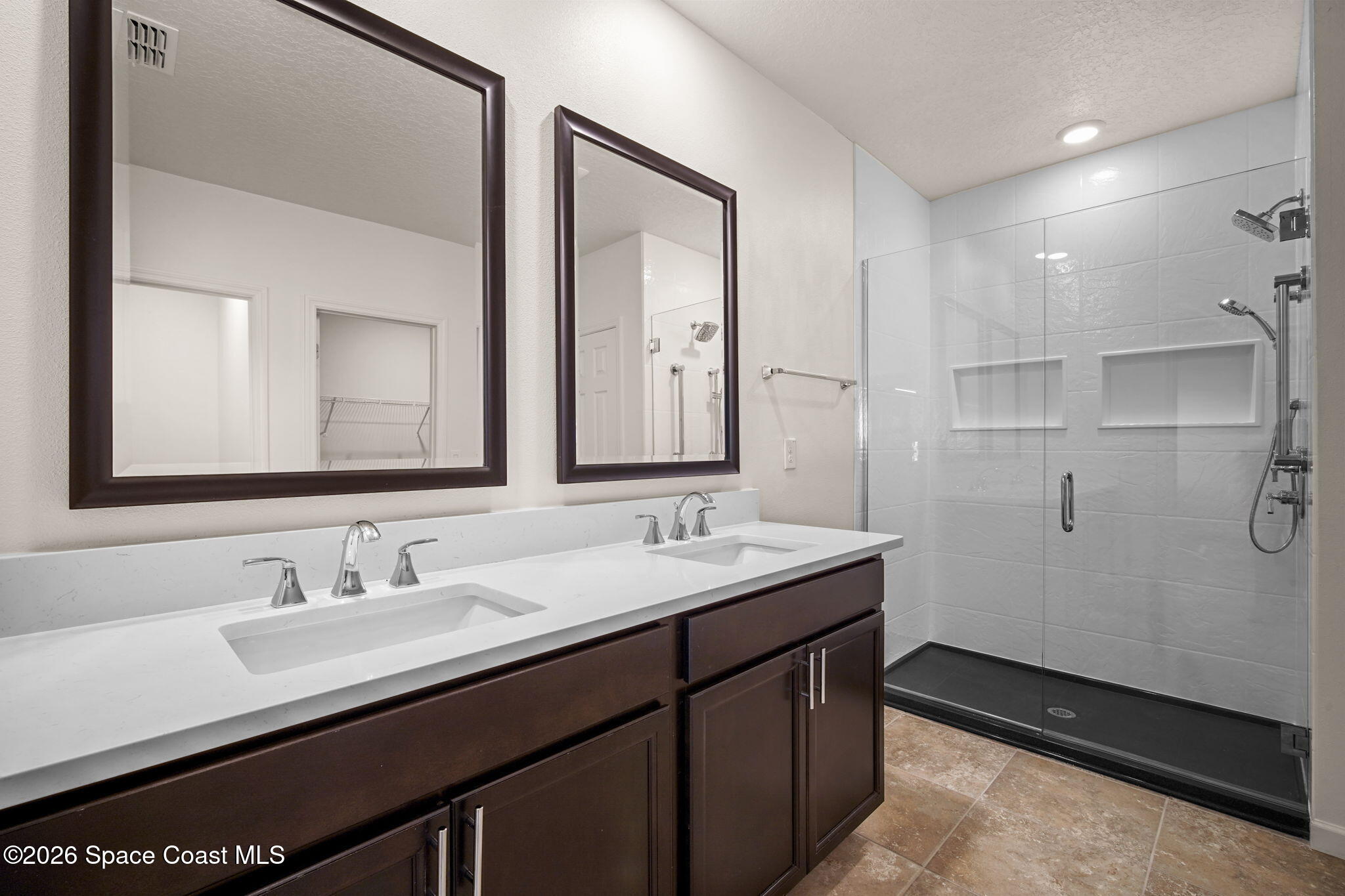 389 Guinevere Drive SW