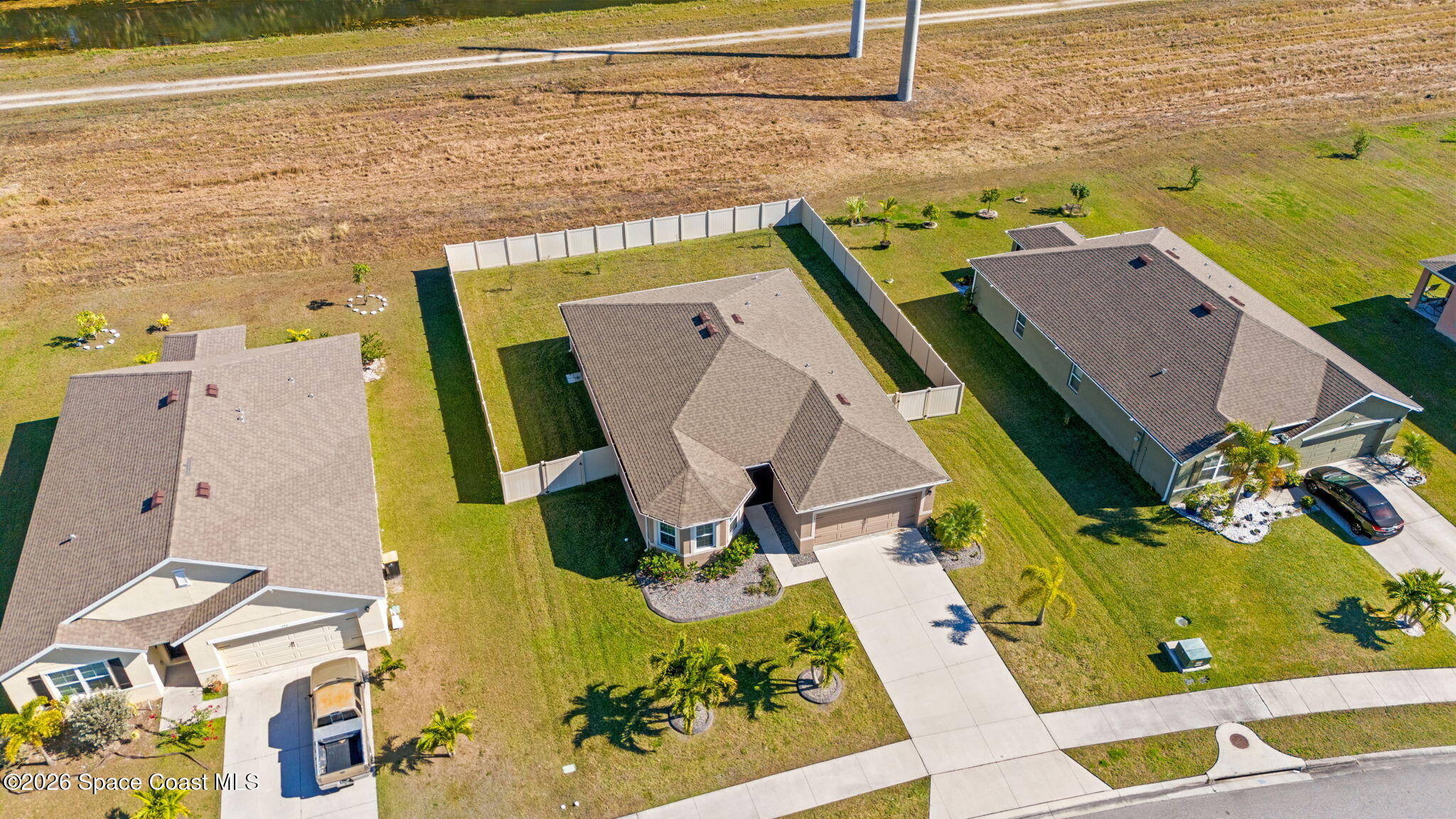 389 Guinevere Drive SW