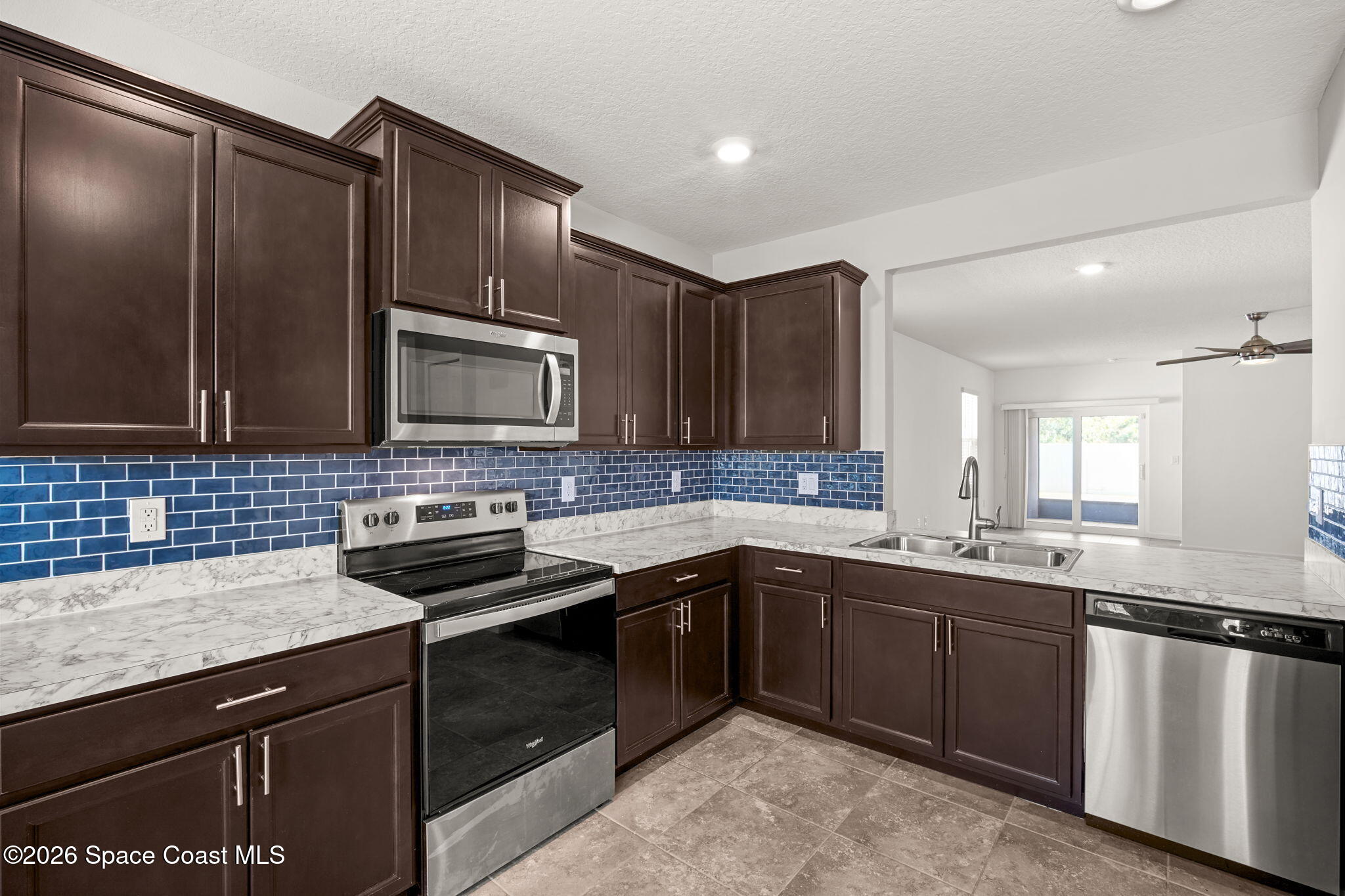 389 Guinevere Drive SW