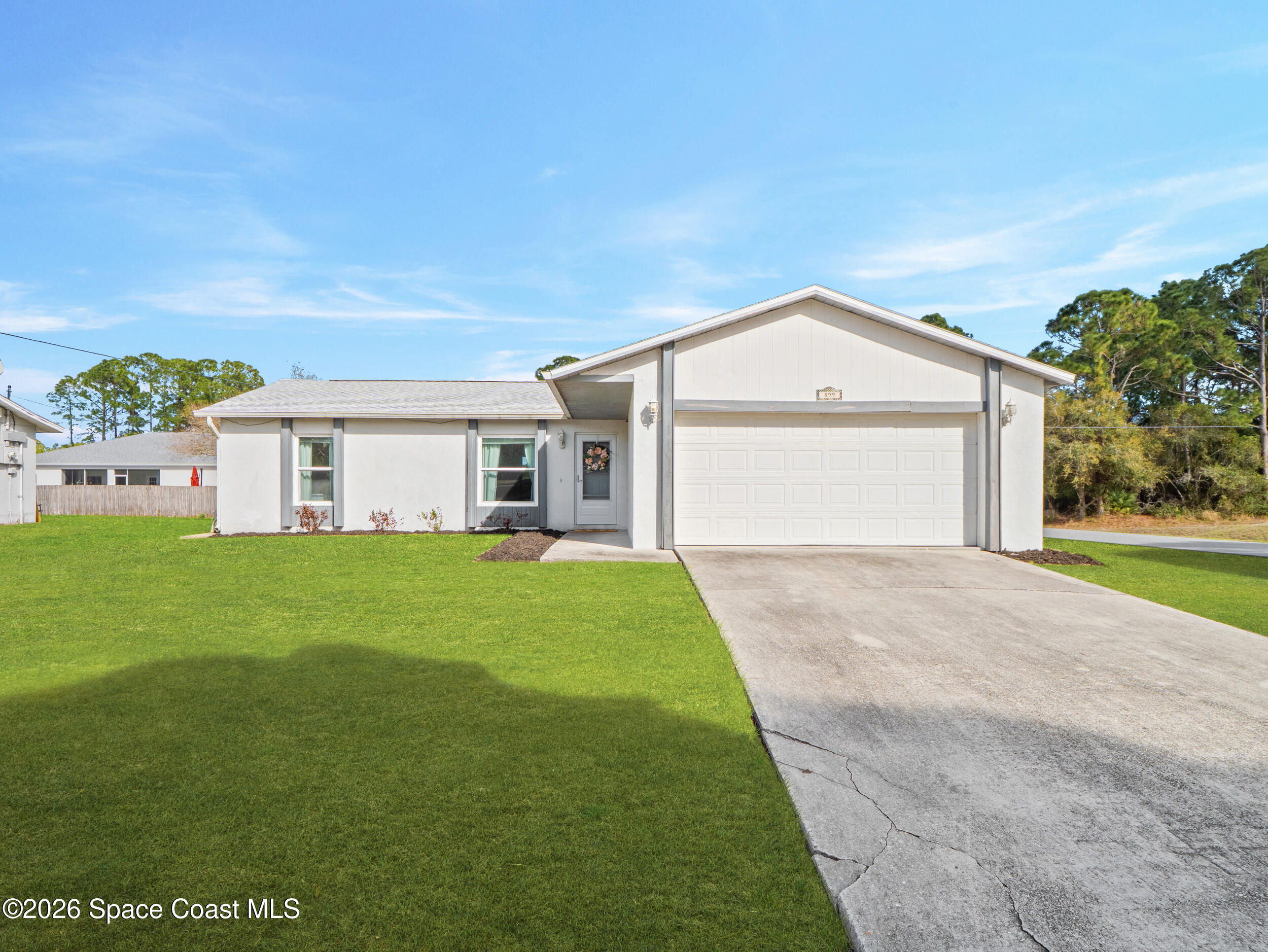 899 Charcoal Avenue SE