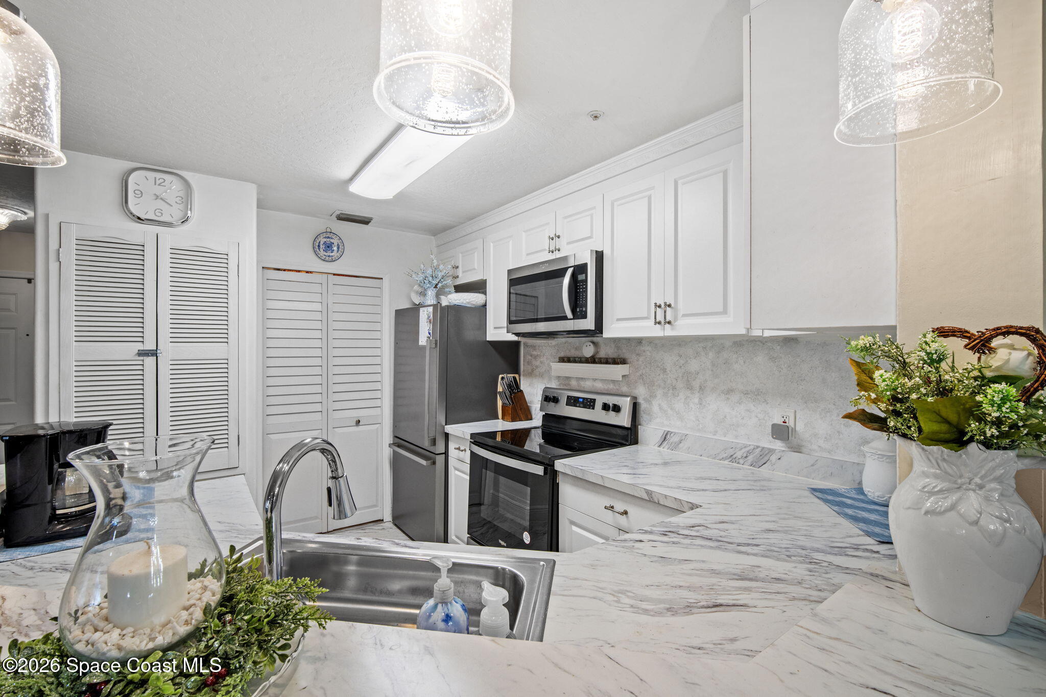 7667 N Wickham Road 302