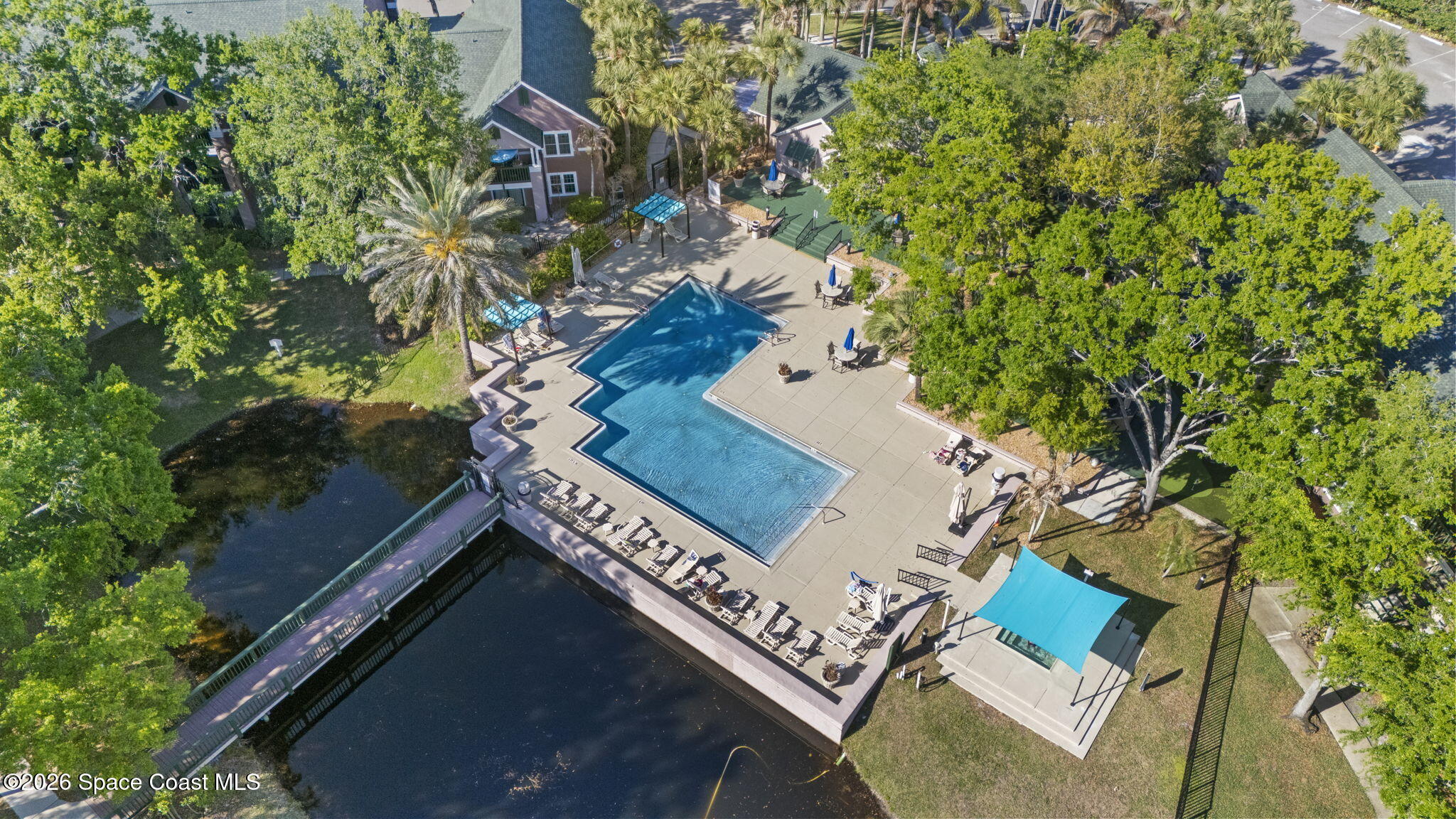 7667 N Wickham Road 302