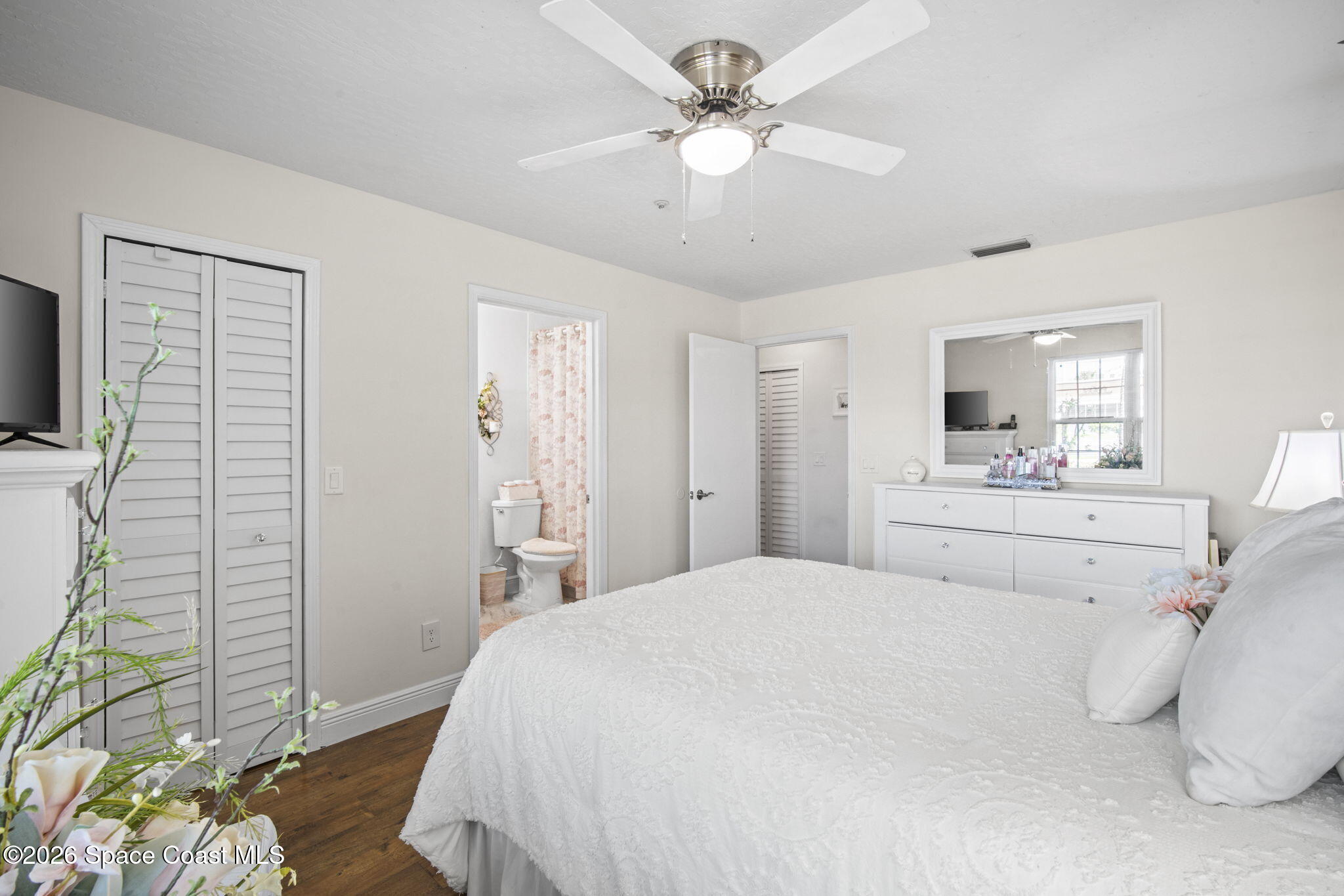 7667 N Wickham Road 302