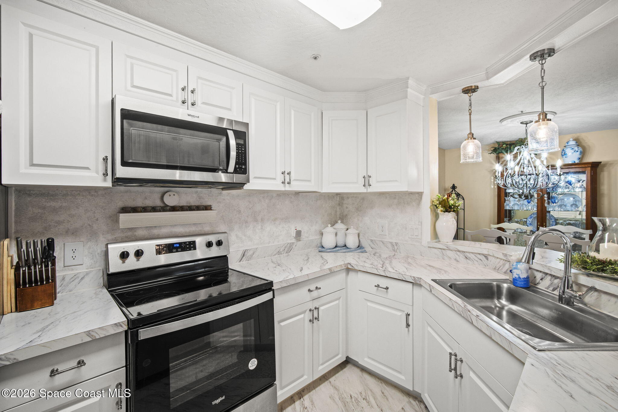 7667 N Wickham Road 302