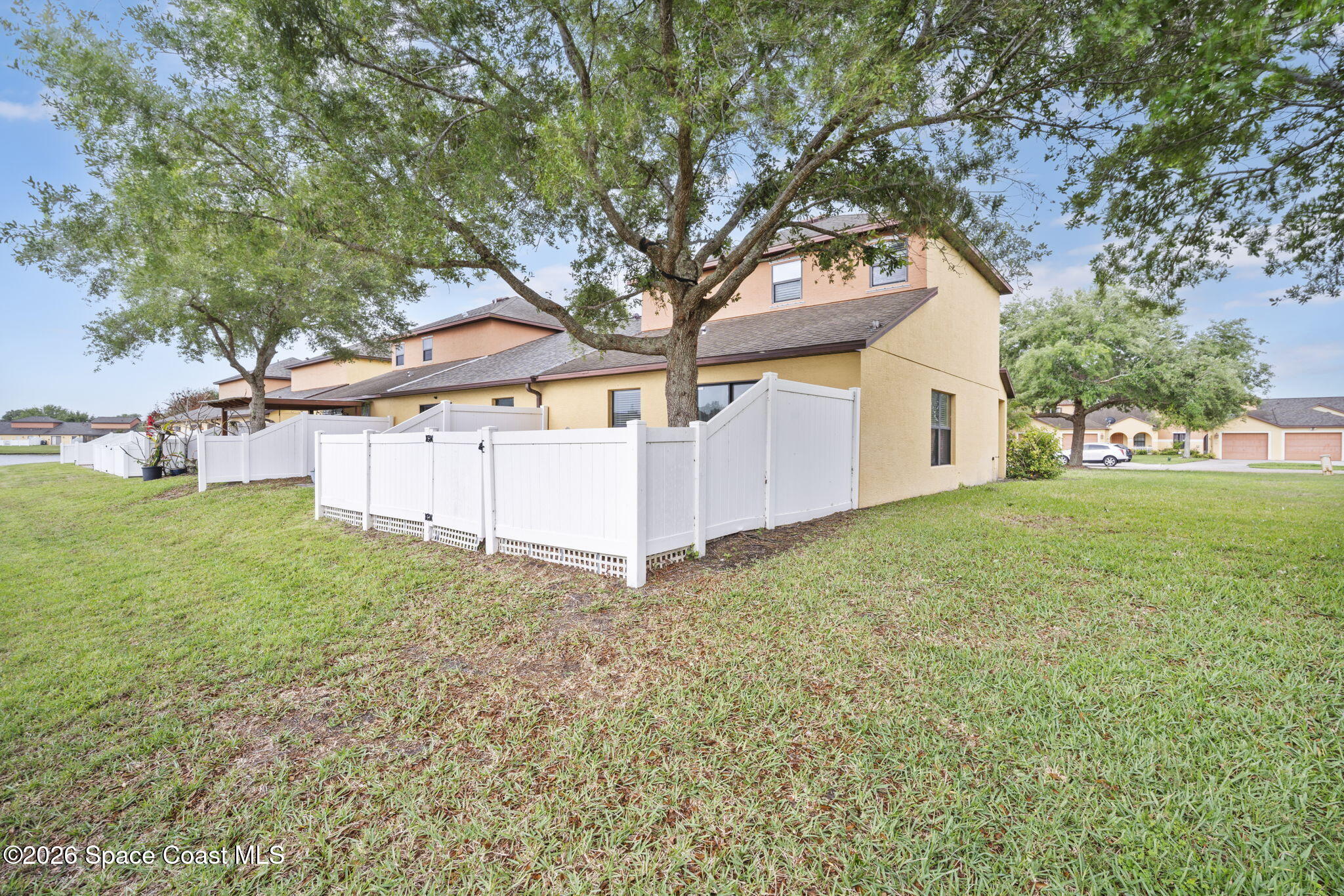 4555 Radiant Way 103